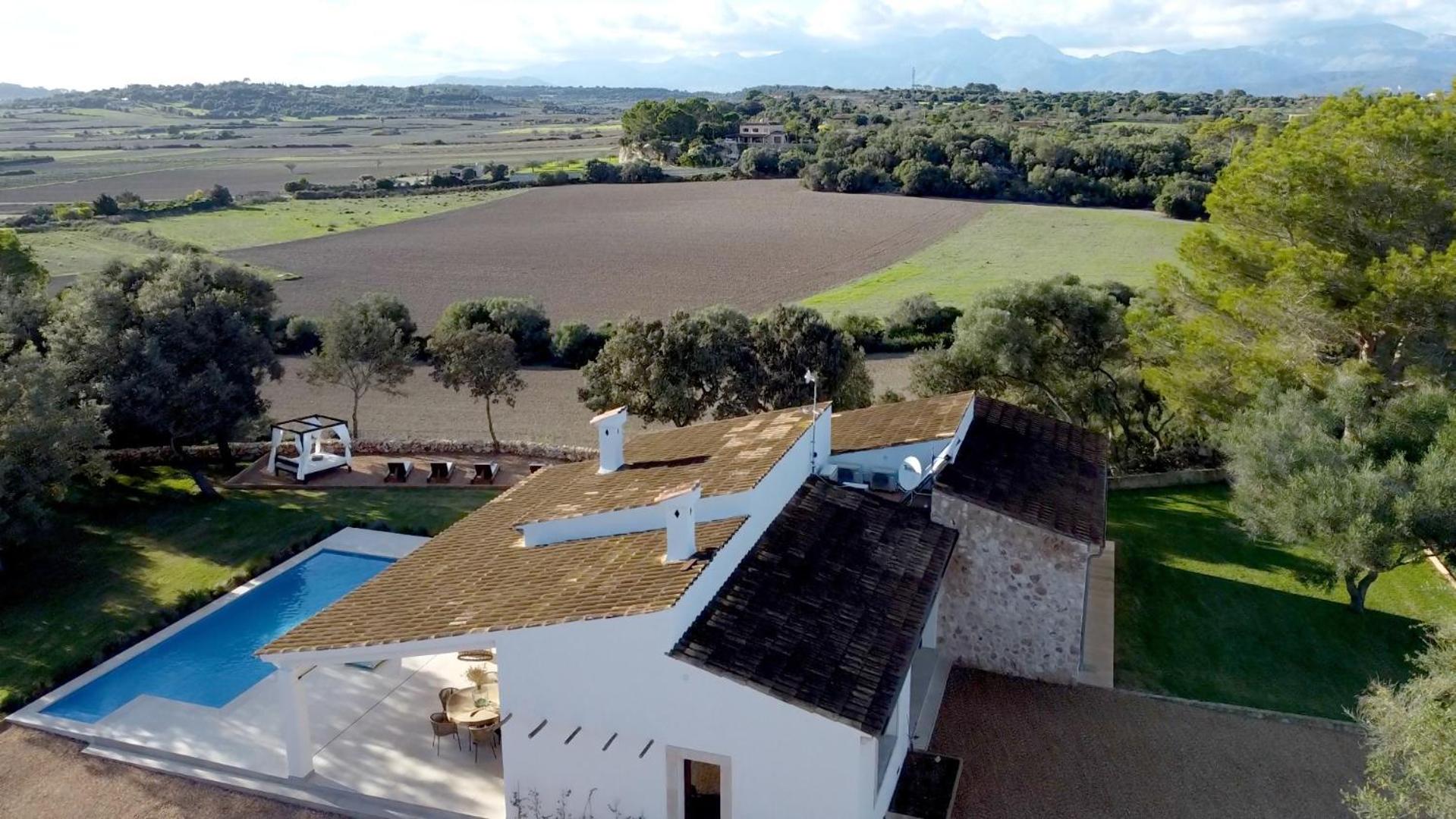 Es Mirador de Vernissa. Jacuzzi, sauna y piscina