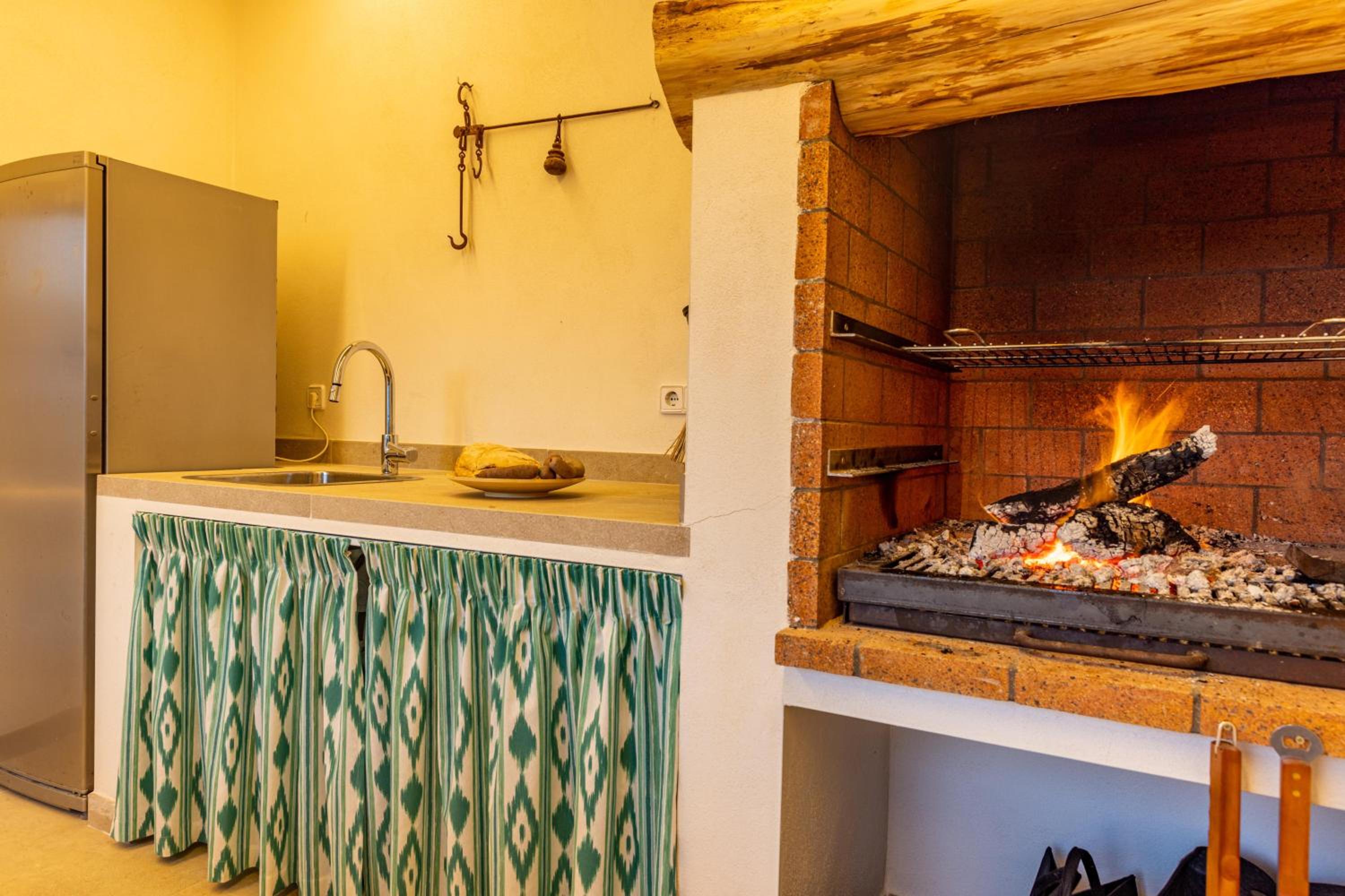 Es Mirador de Vernissa. Jacuzzi, sauna y piscina