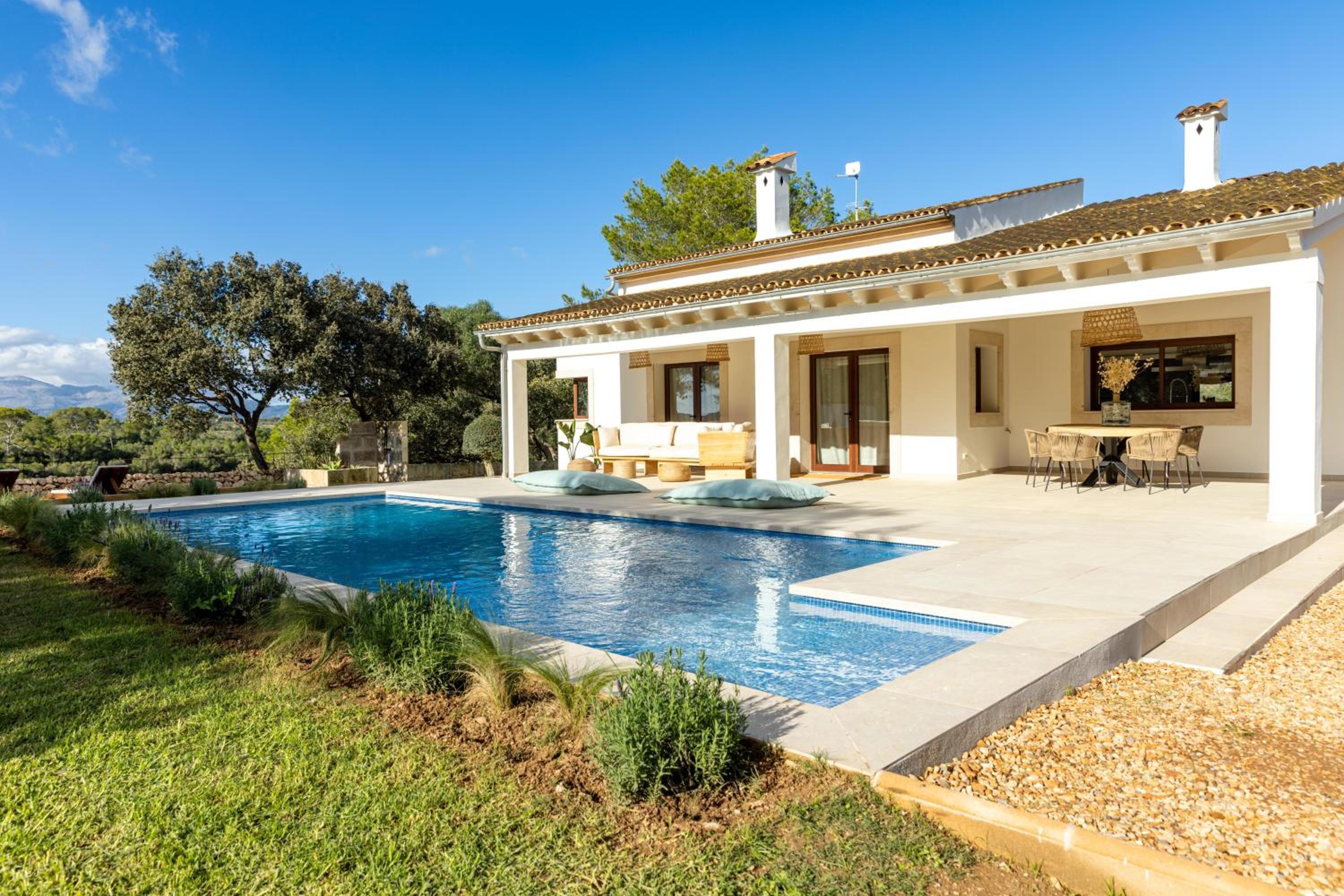 Es Mirador de Vernissa. Jacuzzi, sauna y piscina
