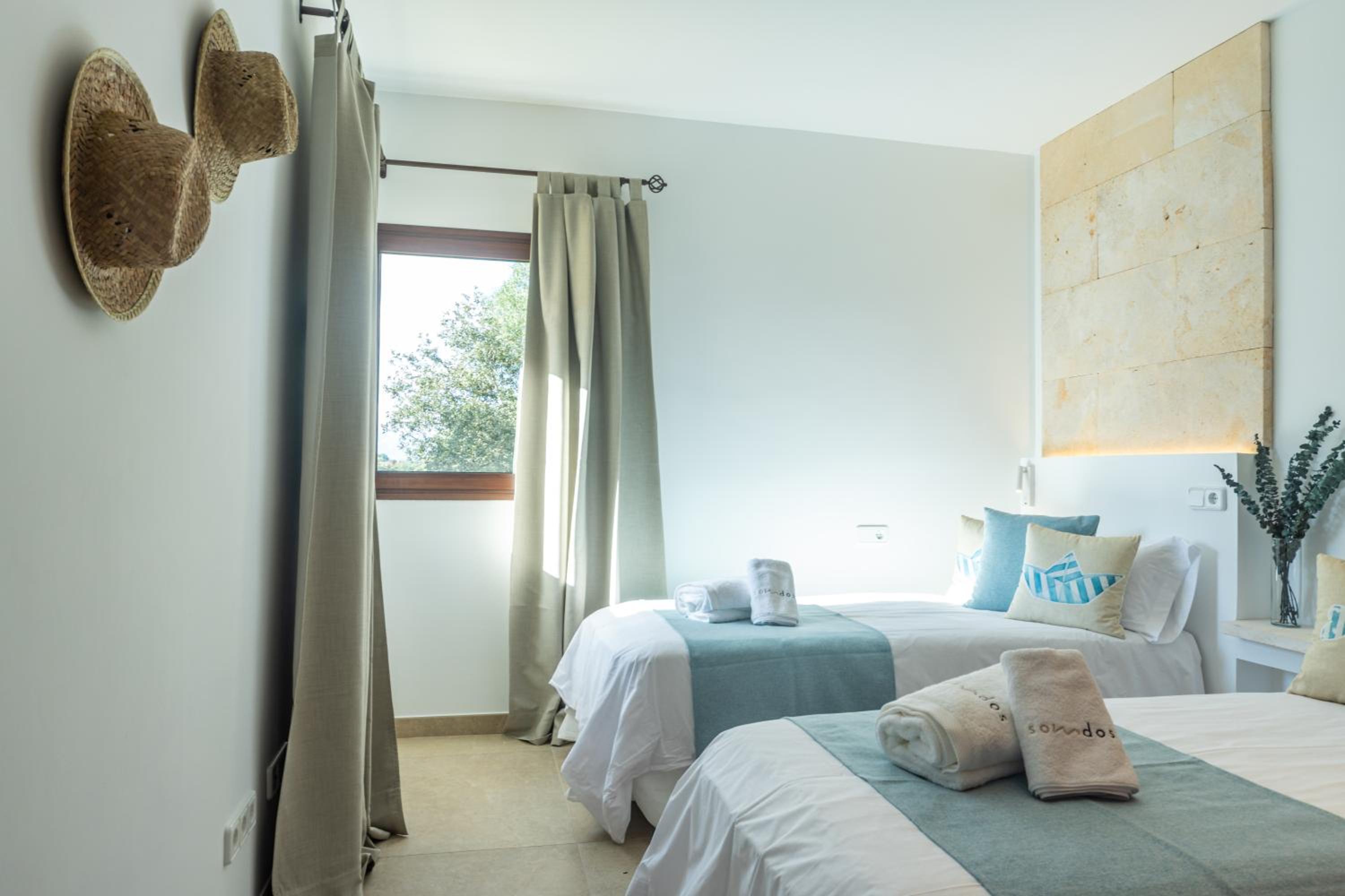 Es Mirador de Vernissa. Jacuzzi, sauna y piscina