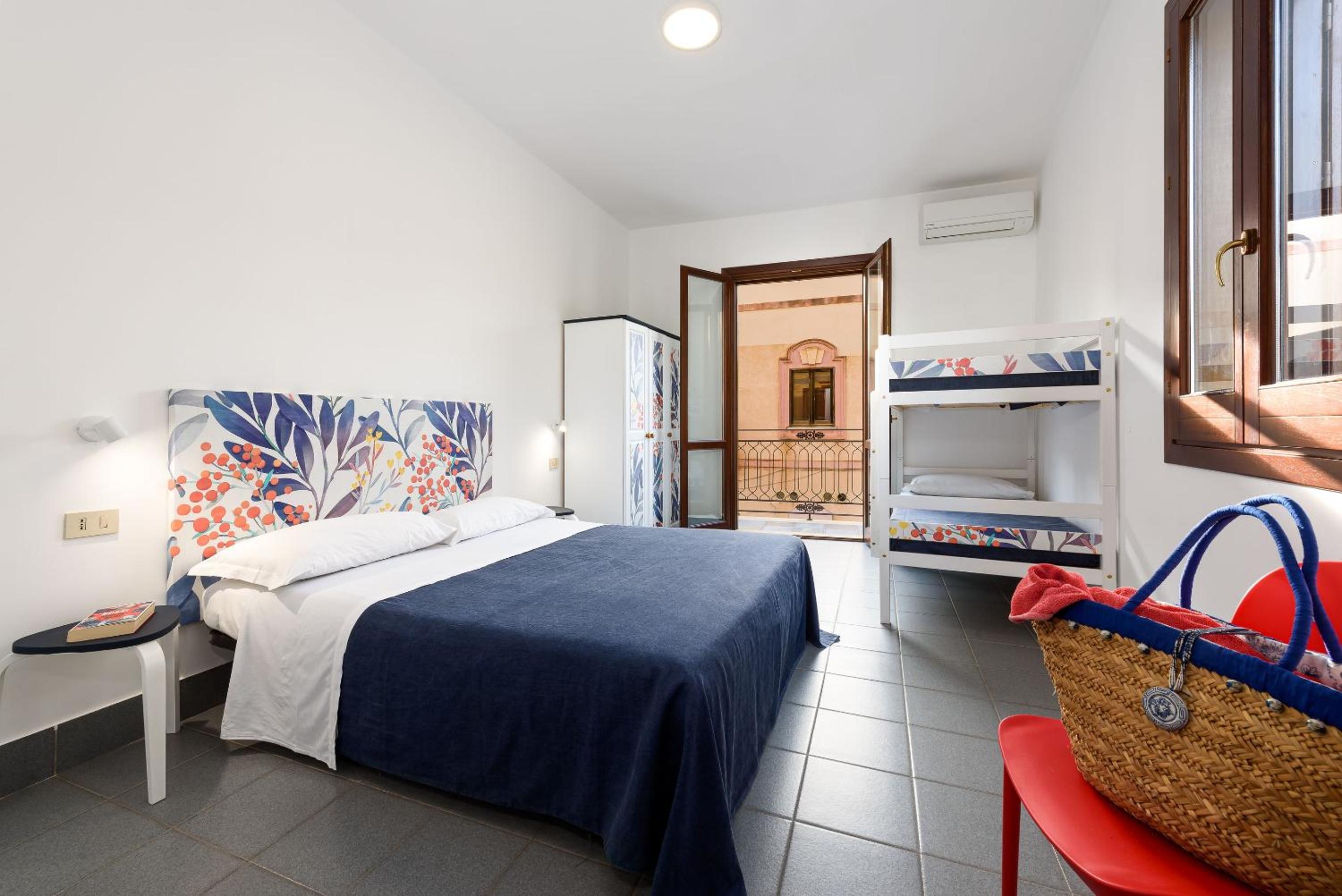 Paradiso Holiday Home view 5