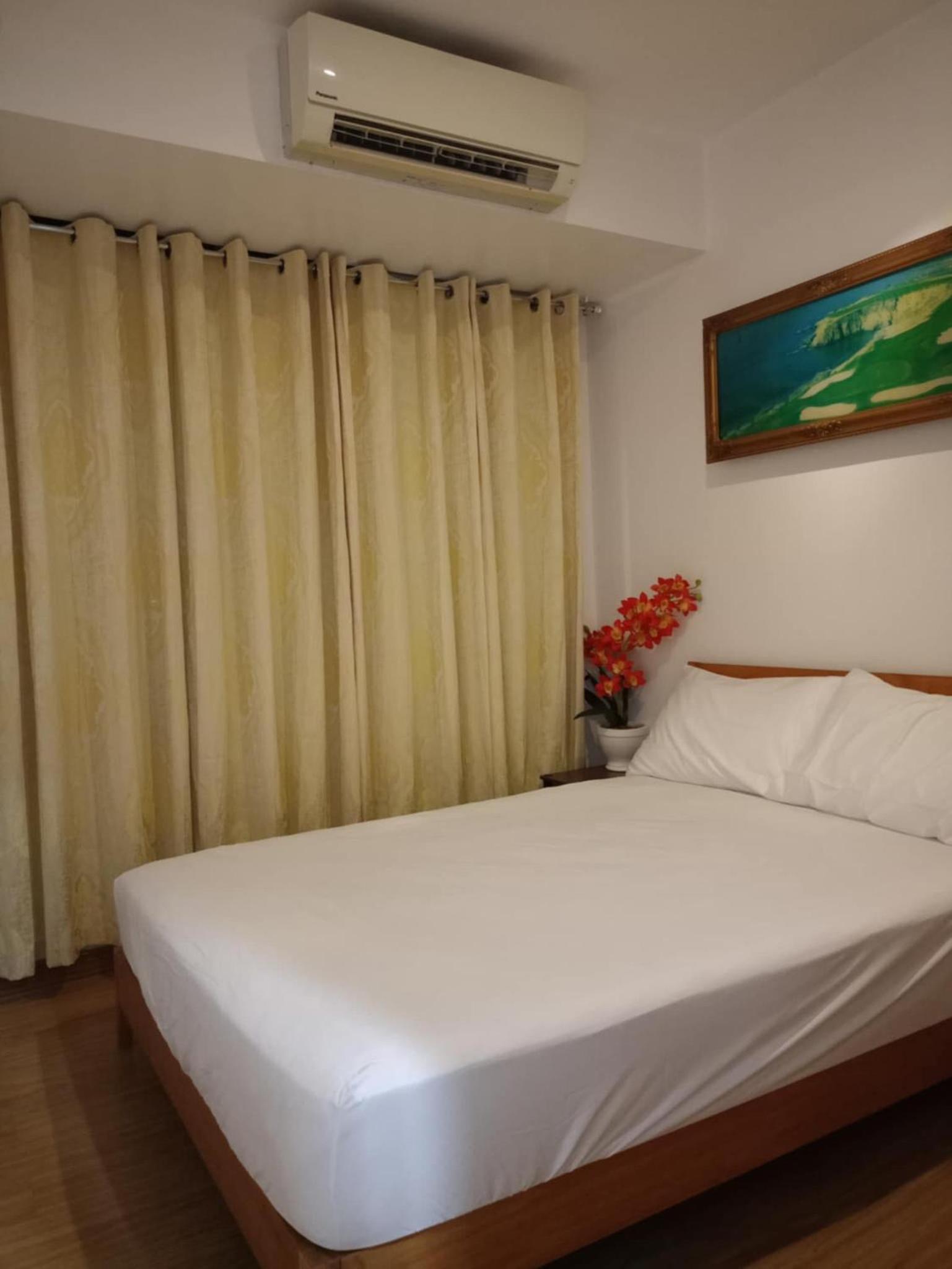 2 Bedrooms Penthouse in Azure Parañaque