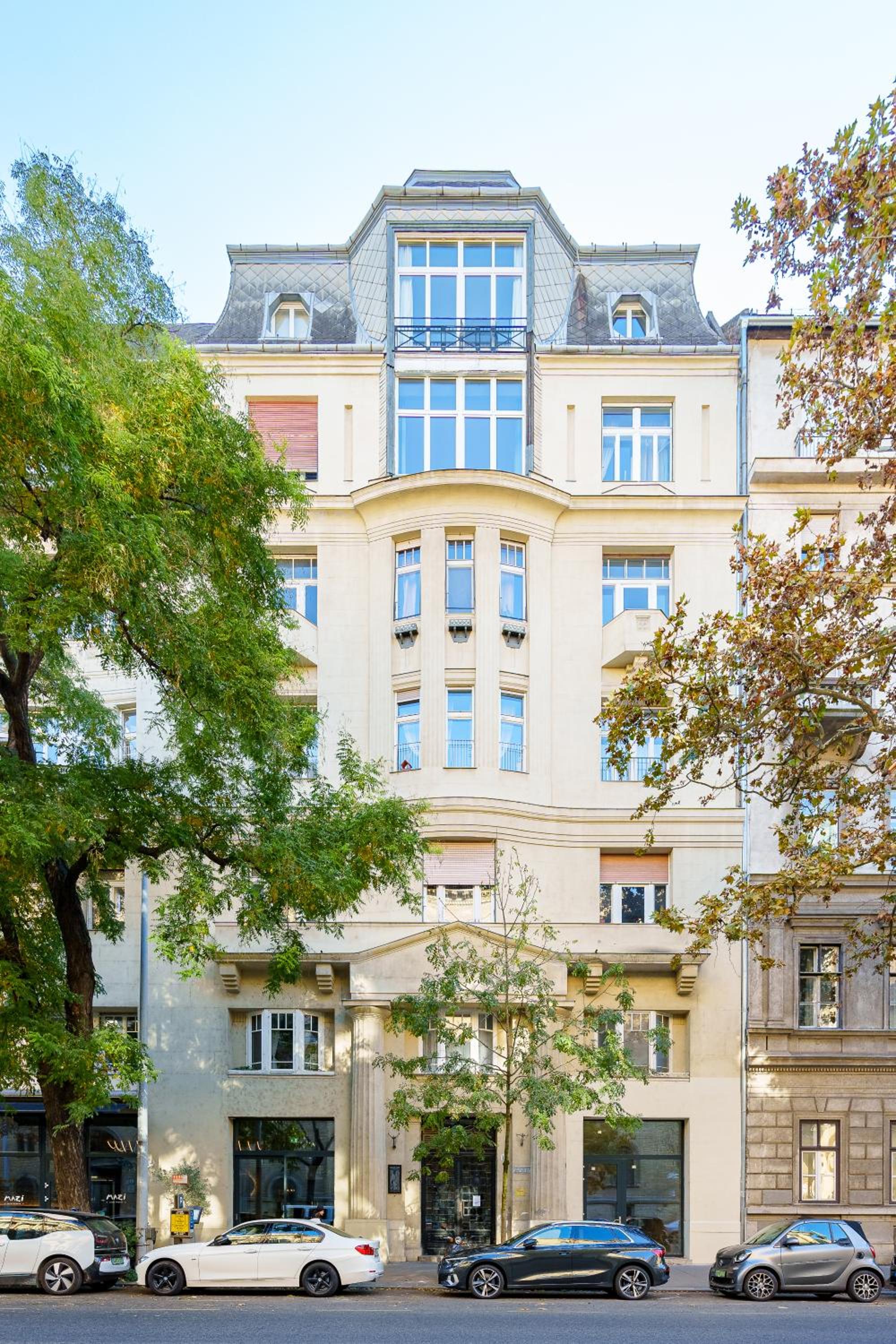 Parliament Danube Residence