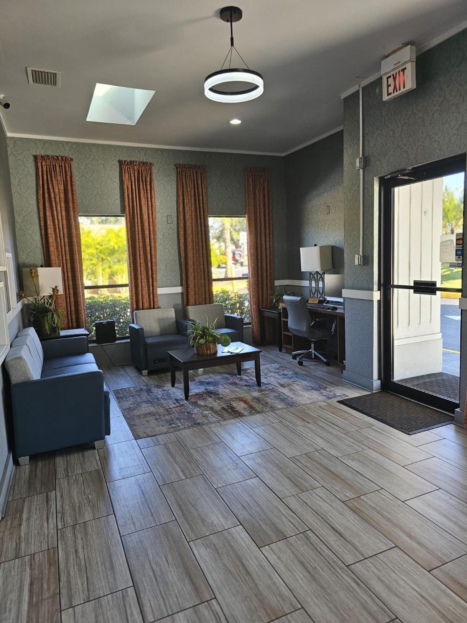 Quality Inn near Blue Spring view 4