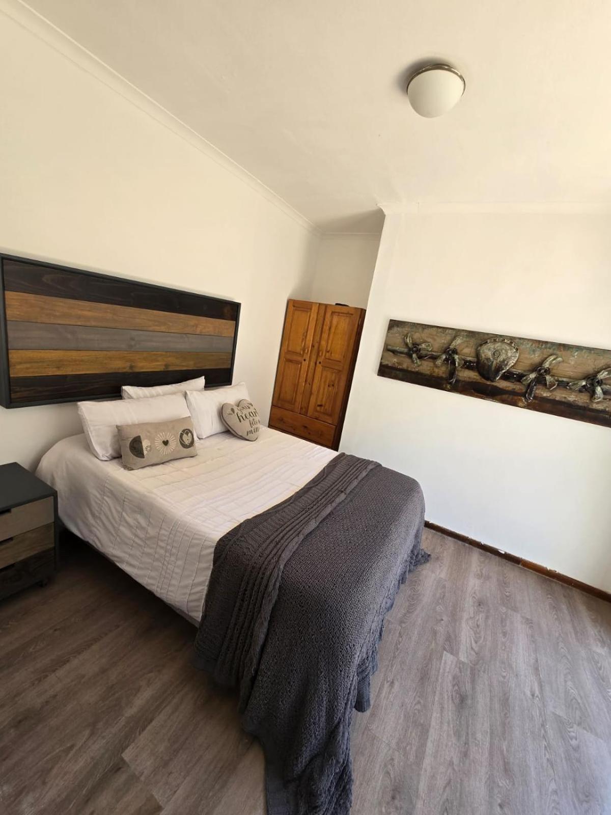 Red Door Strand Guest house view 5