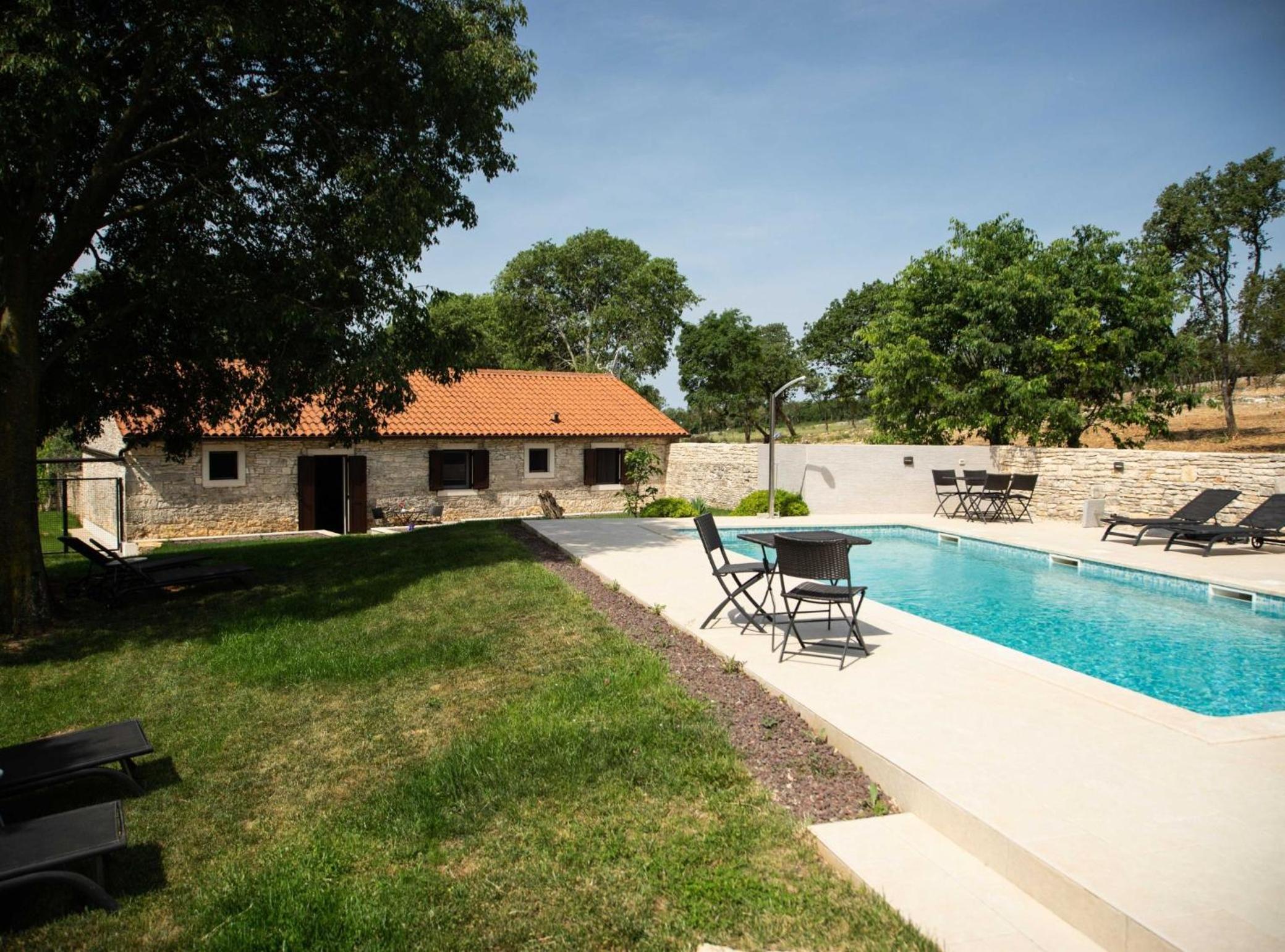 The Poolside Stone House in Bale