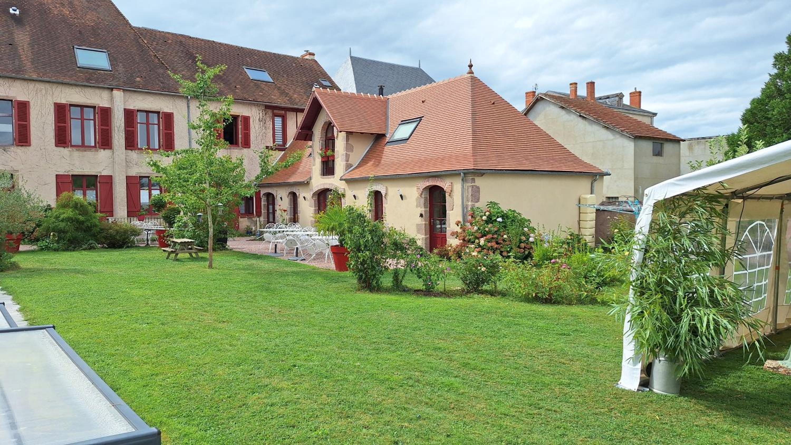 Au Puy Des Vérités