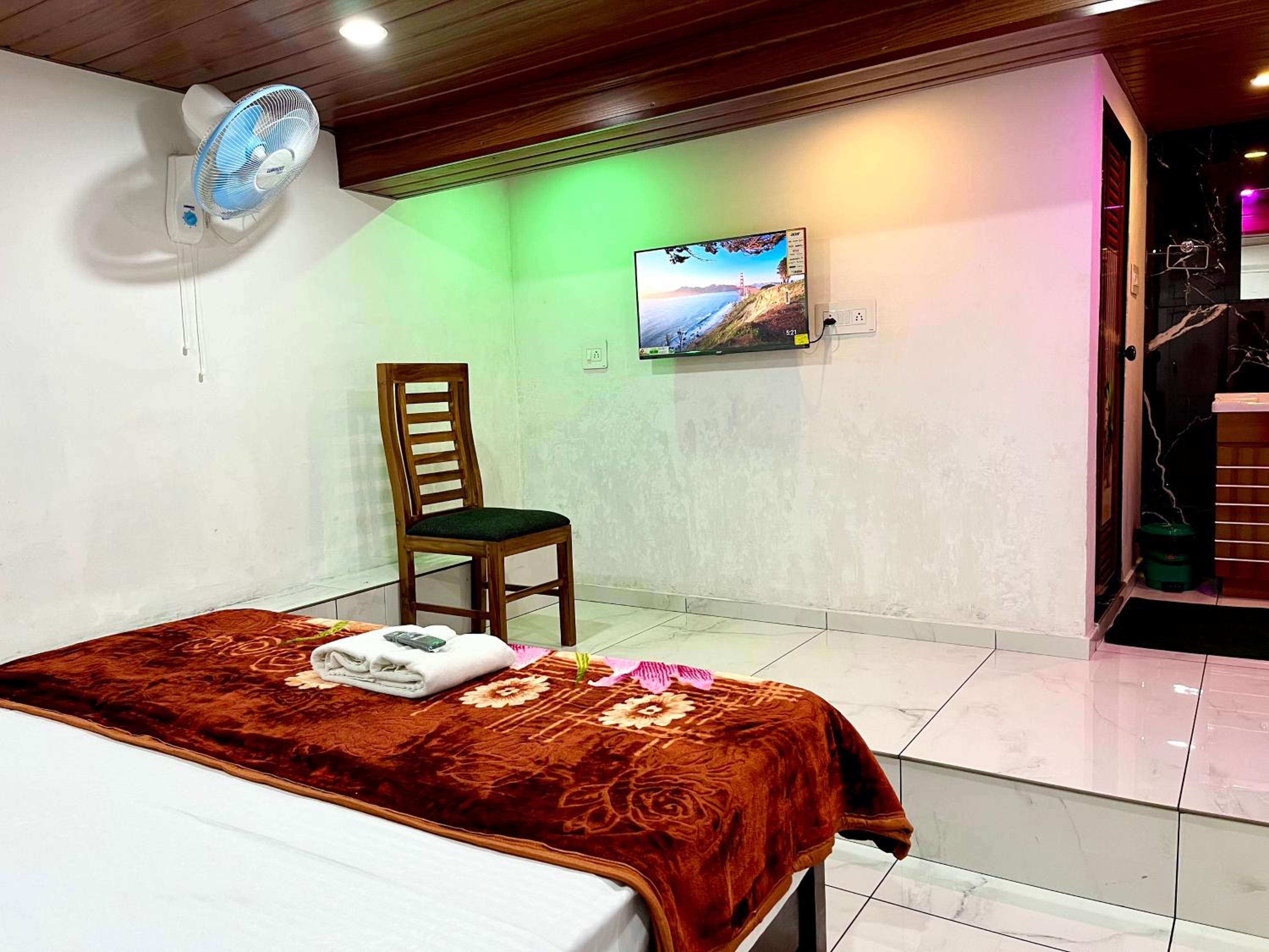 Pooja Homestay
