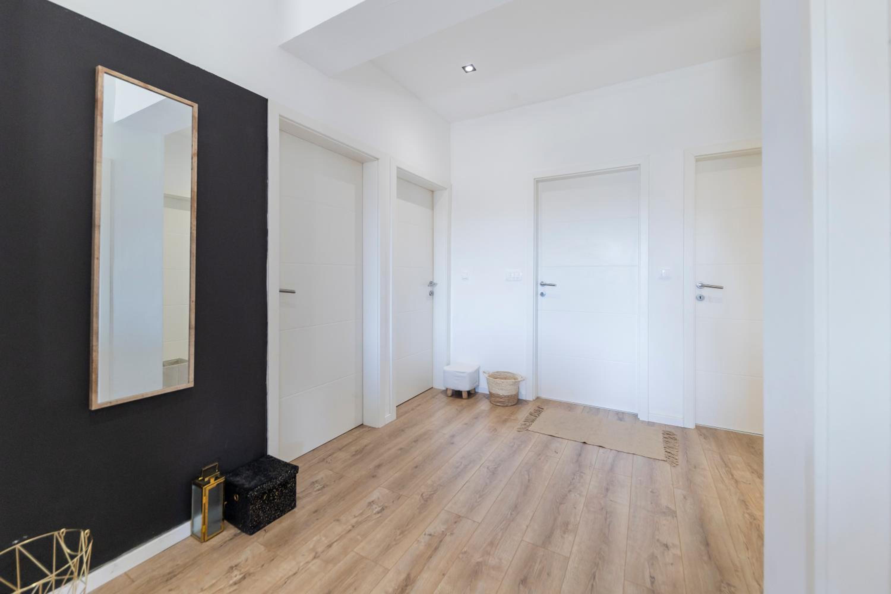 Charming apartment in peaceful area view 5