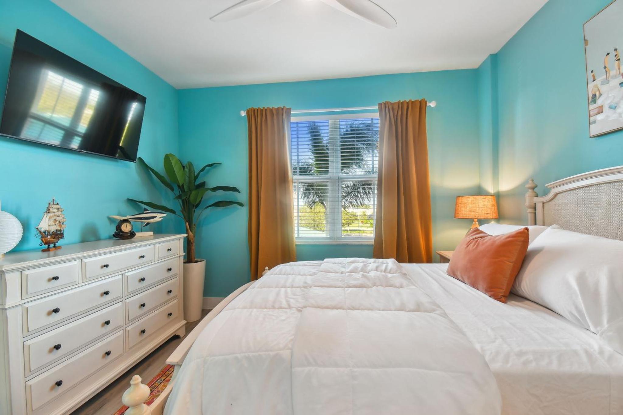 Fabulous Golf and Marina Community Condo view 5