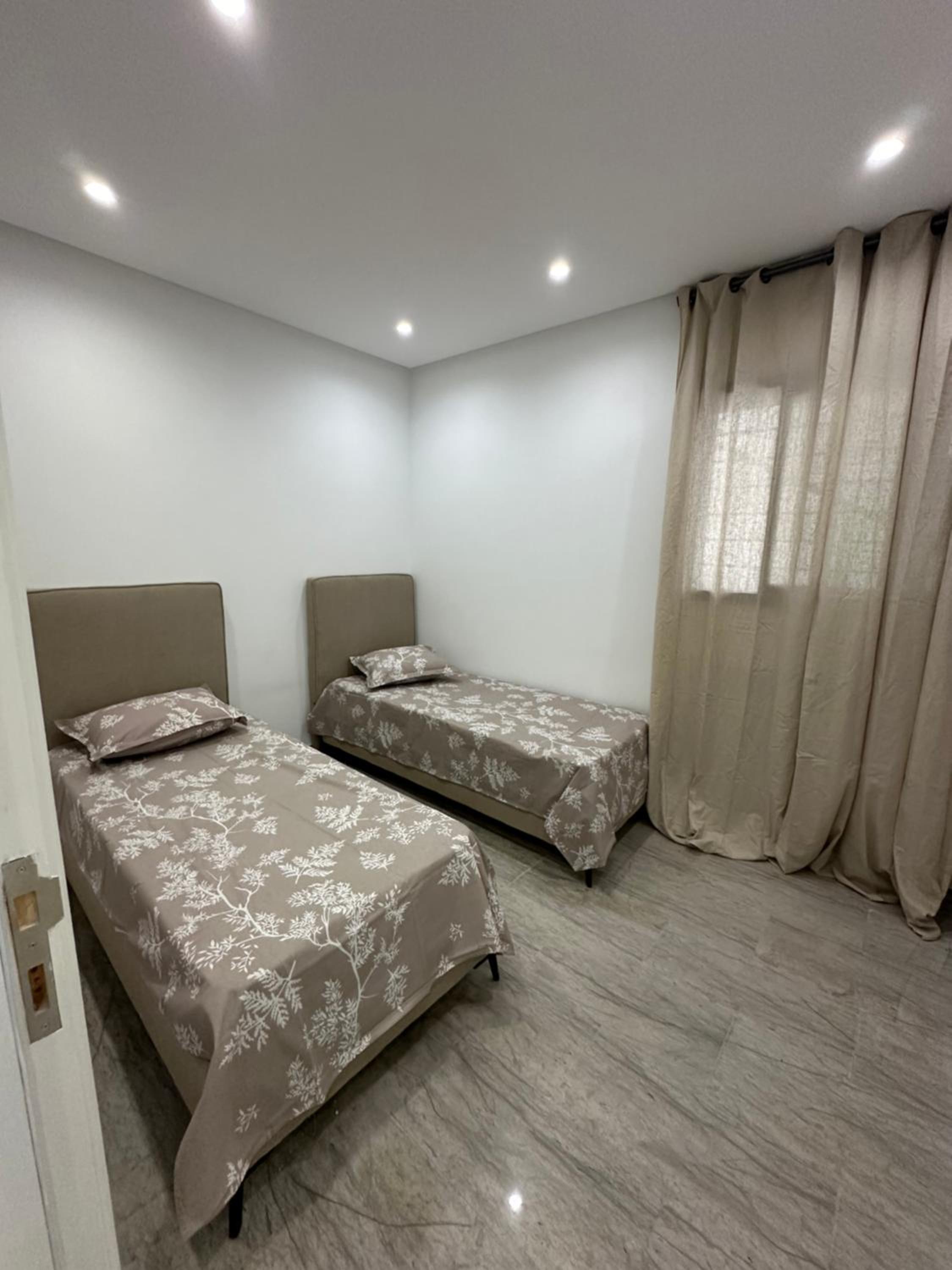 Lily Apartments