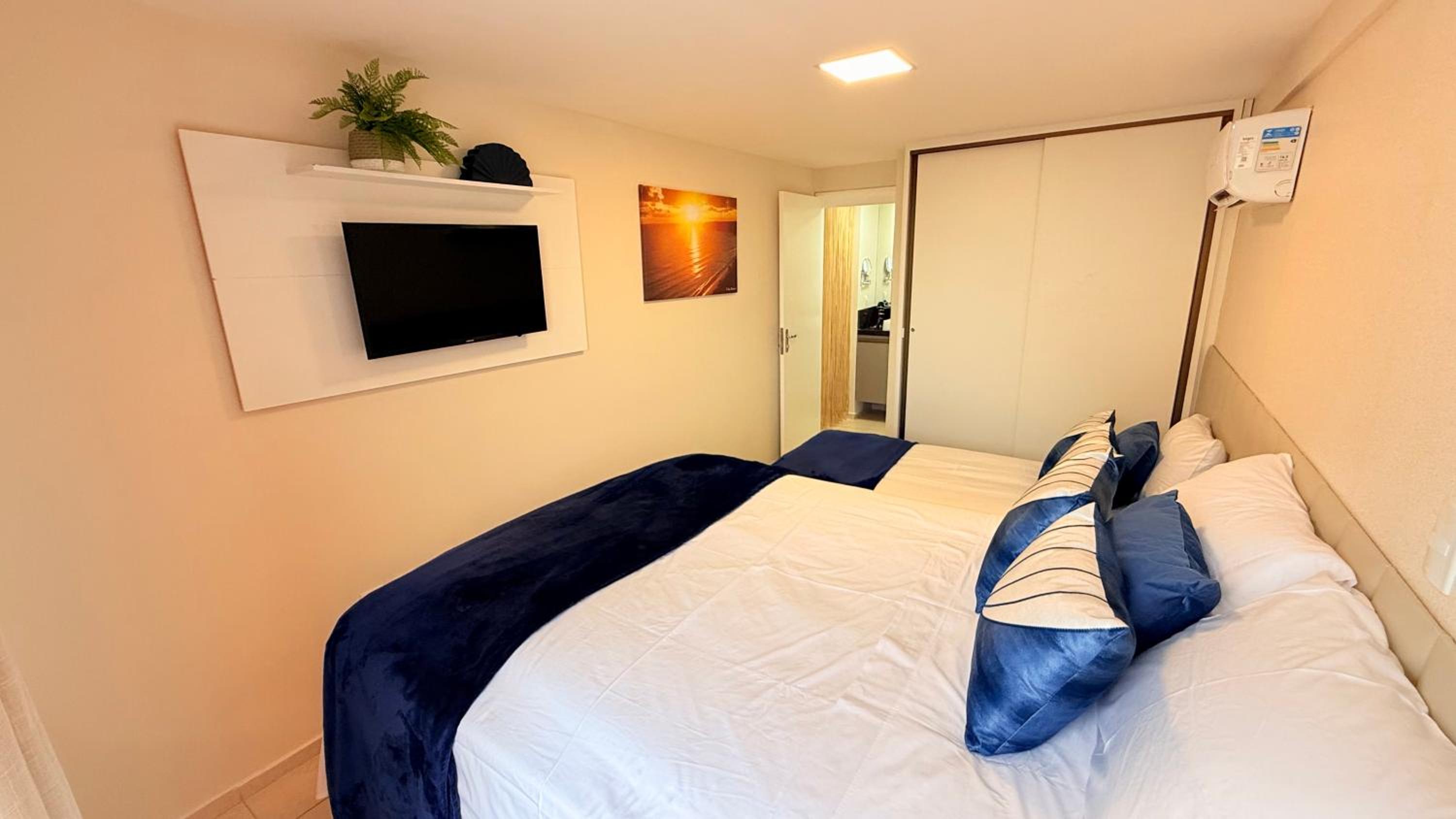 Cabo Branco Home Service Apto 203