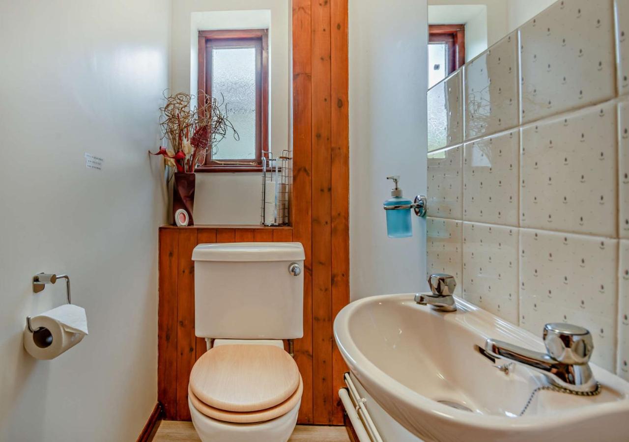 4 Bed in Woodbridge oc-s27356