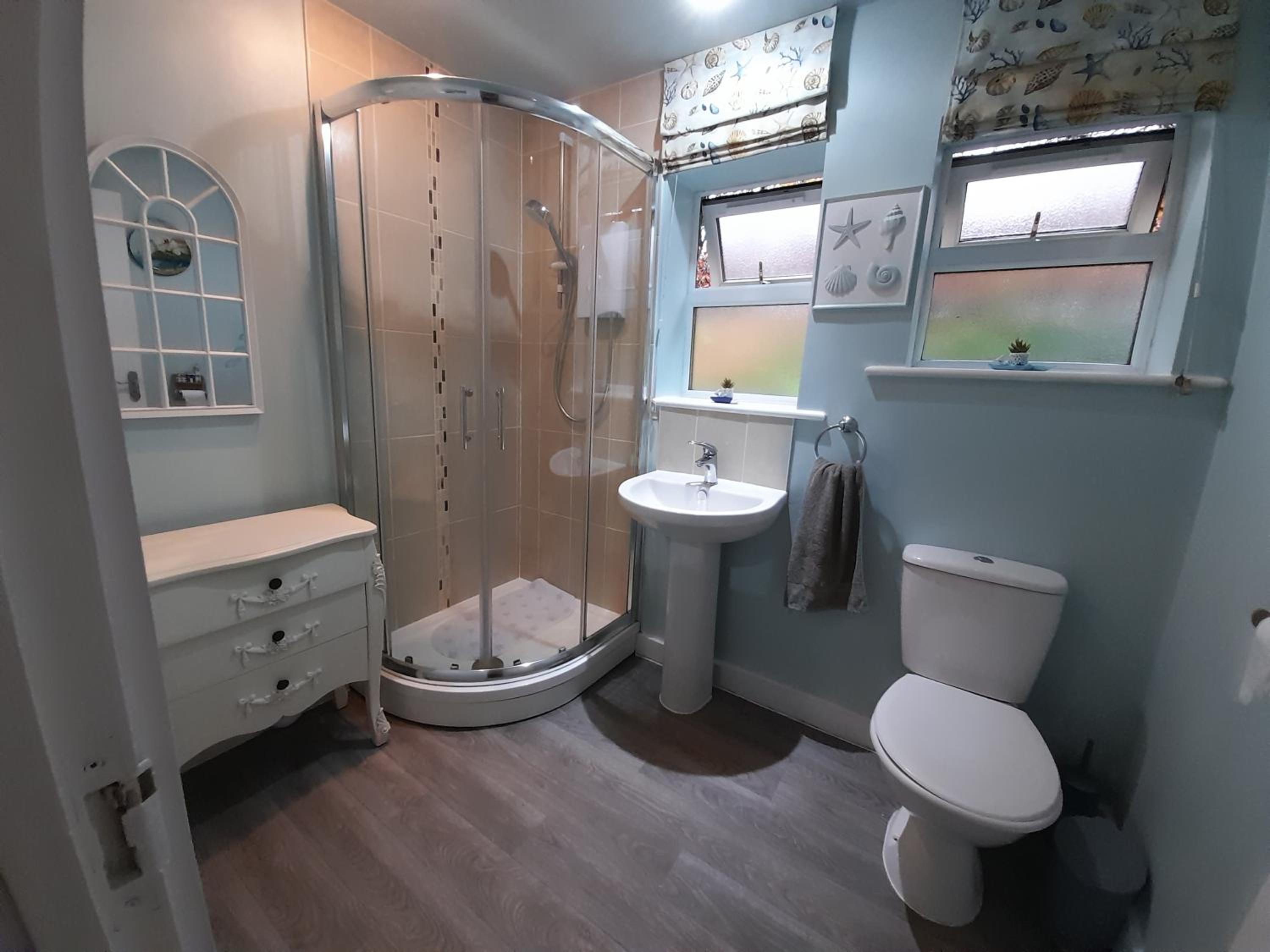 Chocolate Box Cottage