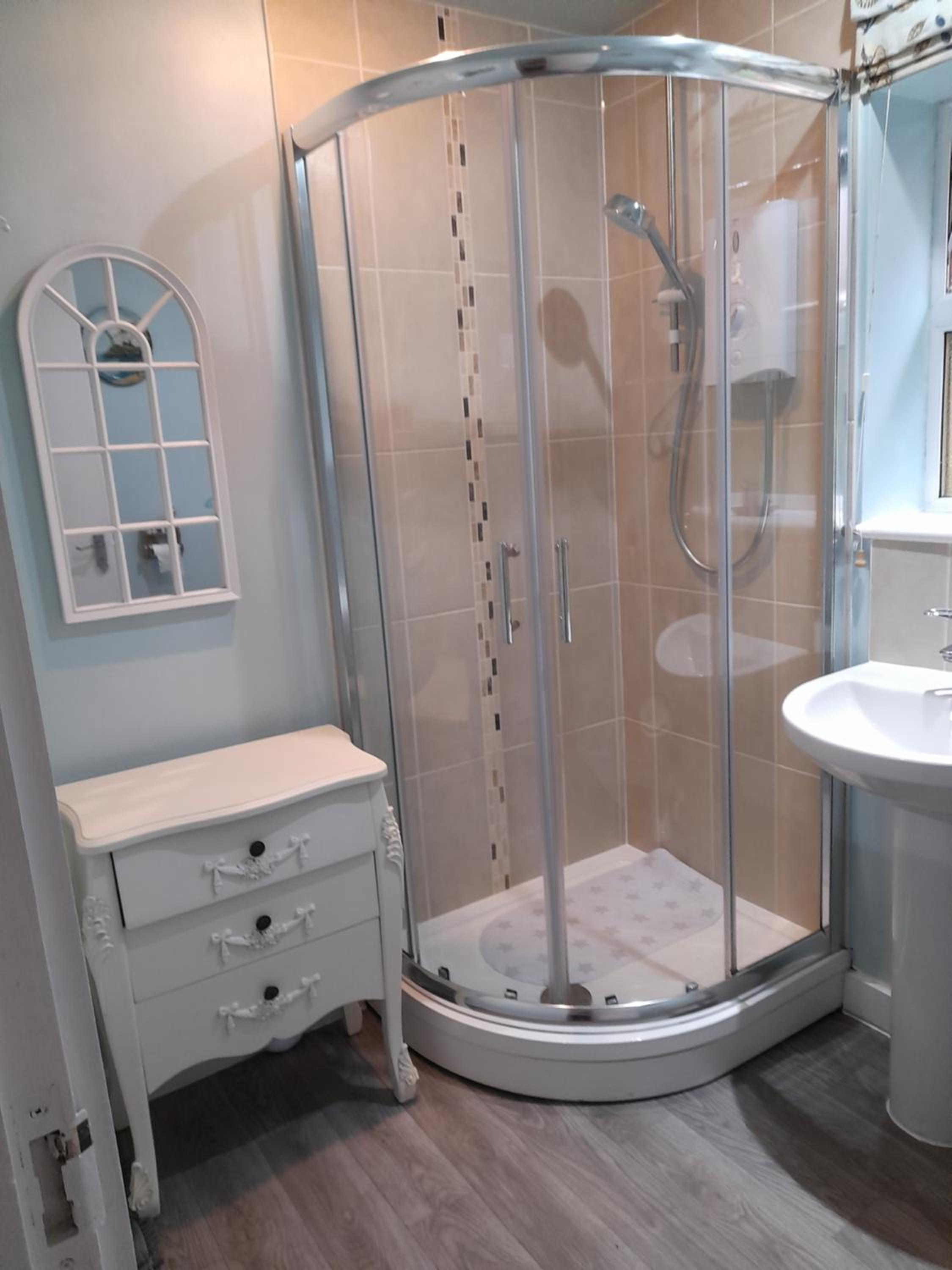 Chocolate Box Cottage