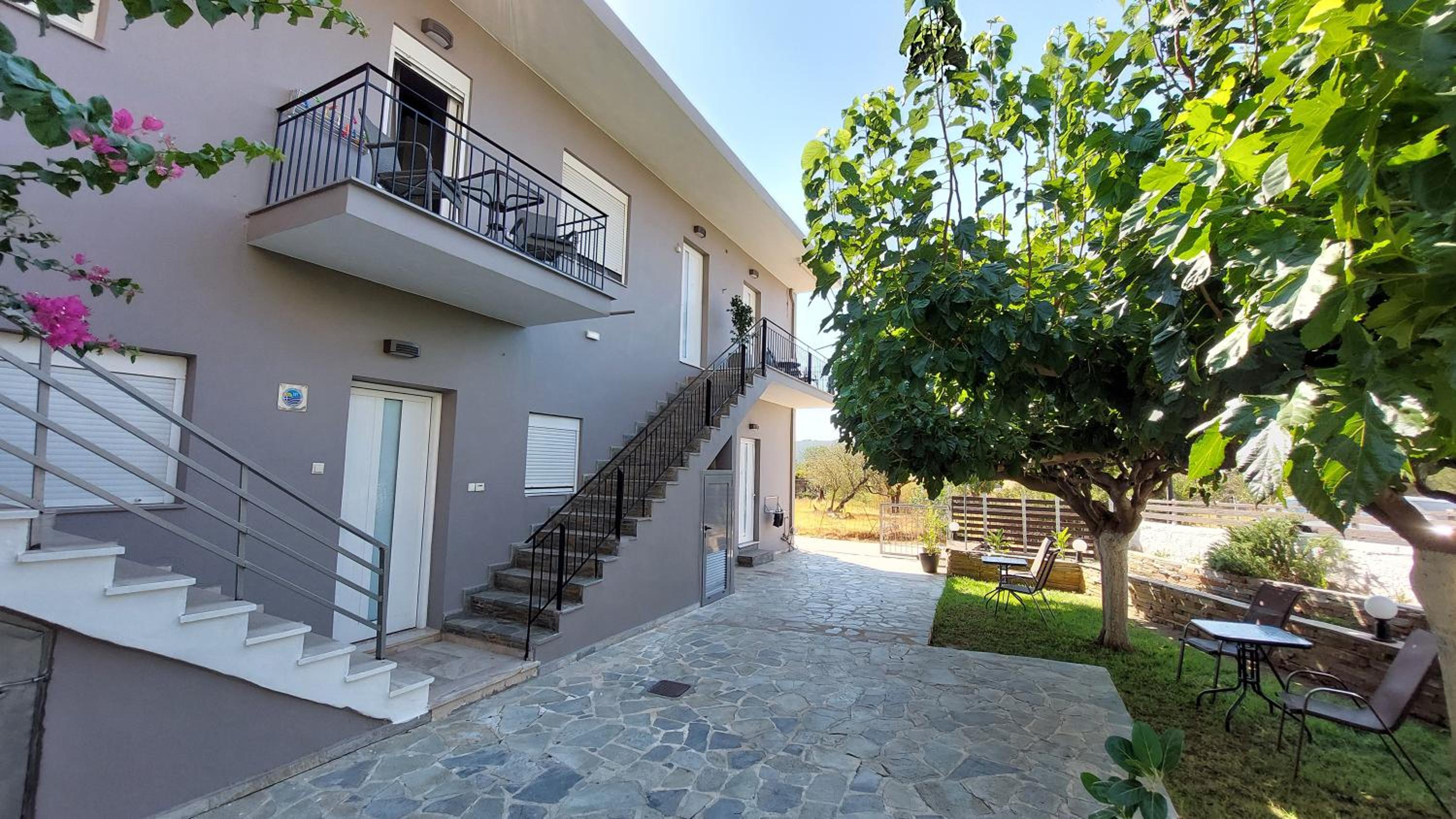 Stelios Studios Sougia