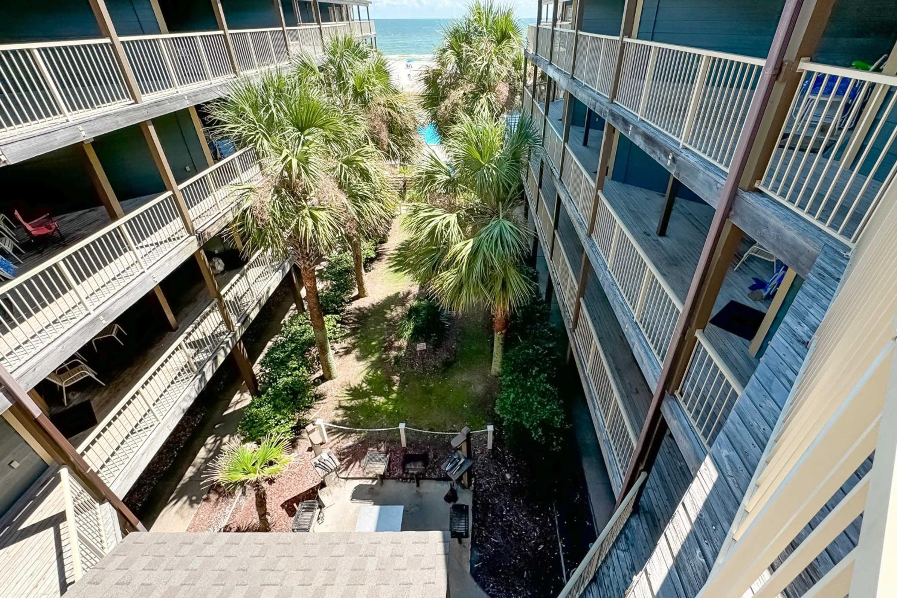 Sandpiper 10C - Cute Tropical Haven in Low Density Complex-Heated Pool view 4