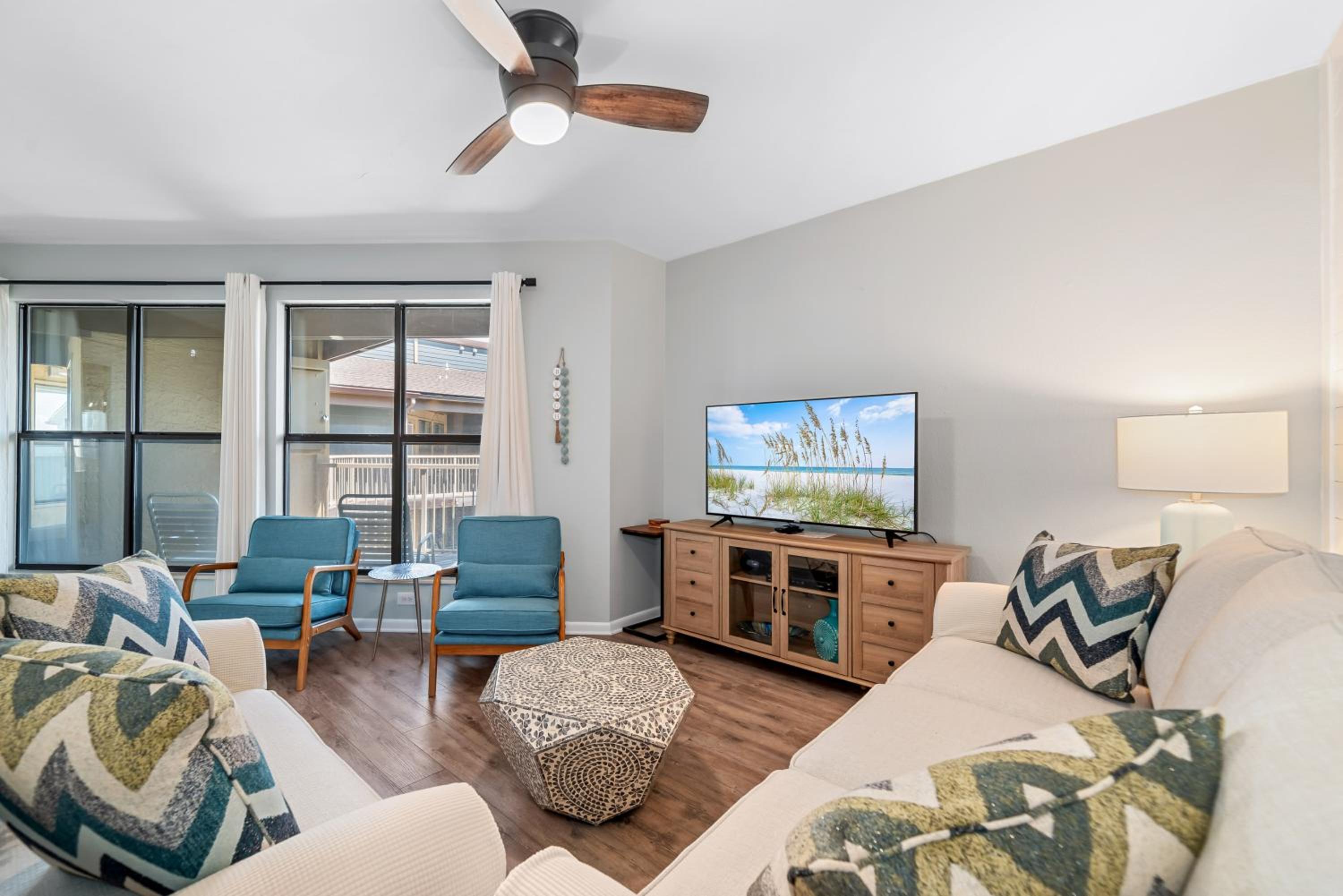 Sandpiper 10C - Cute Tropical Haven in Low Density Complex-Heated Pool view 5