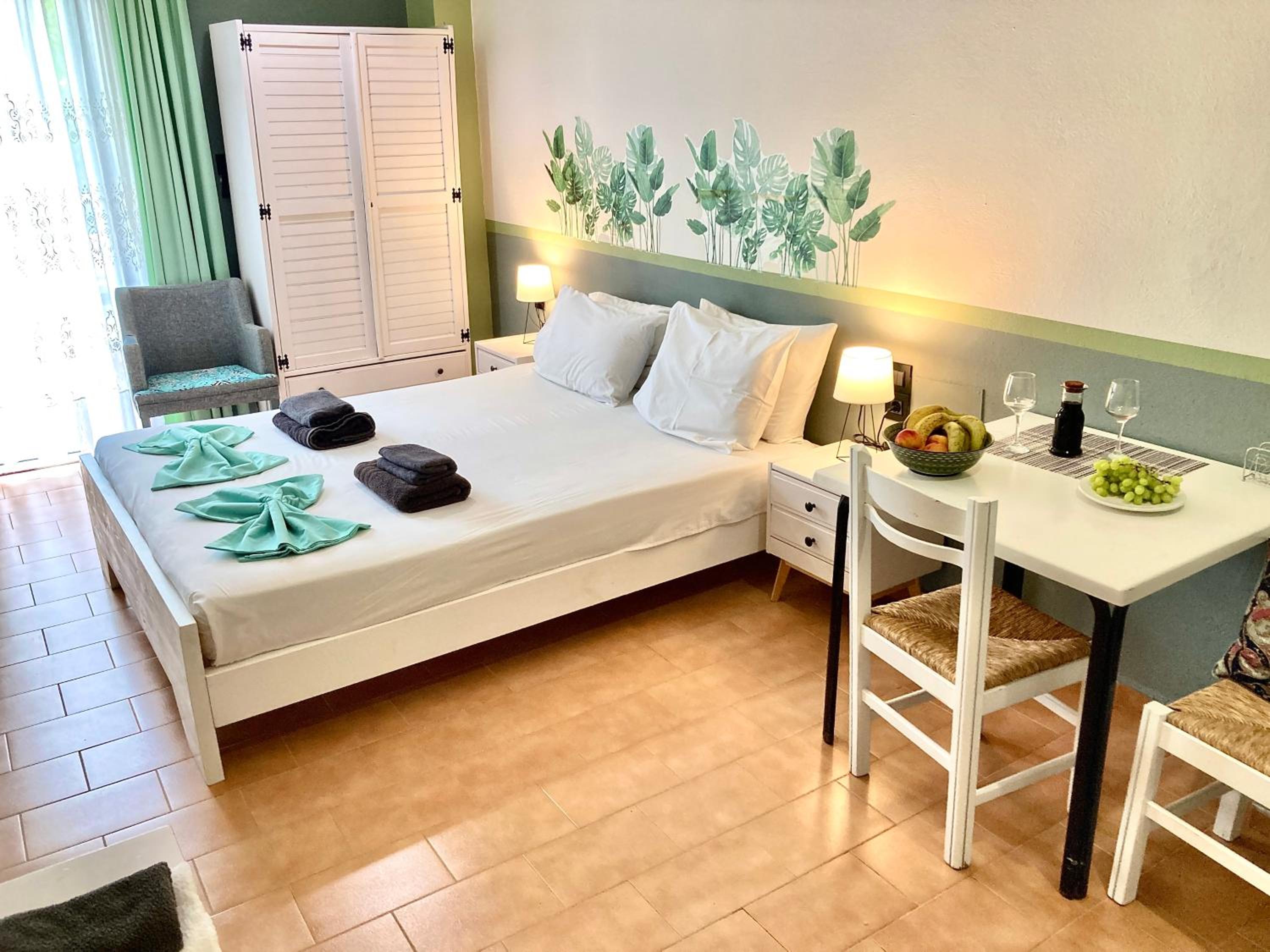 Eleana Apartments