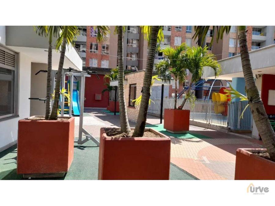 Lovely 3-bedroom condo whit pool