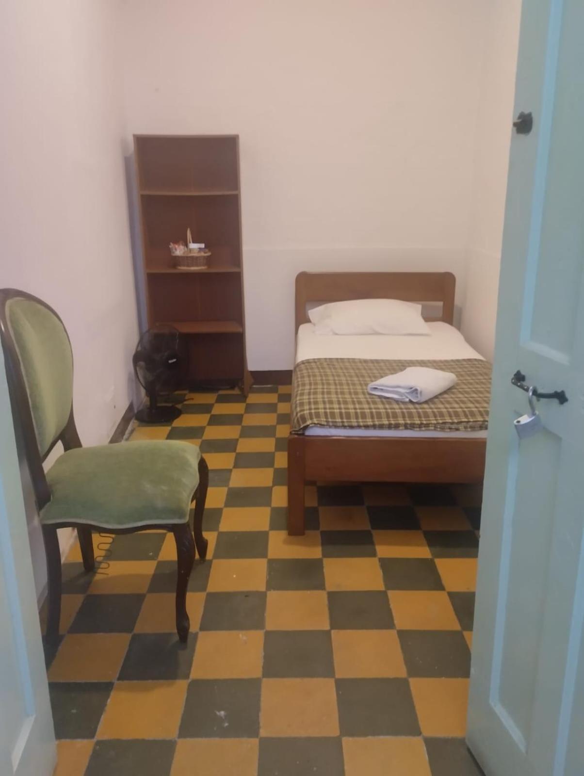 Sandalio Hostal Cali