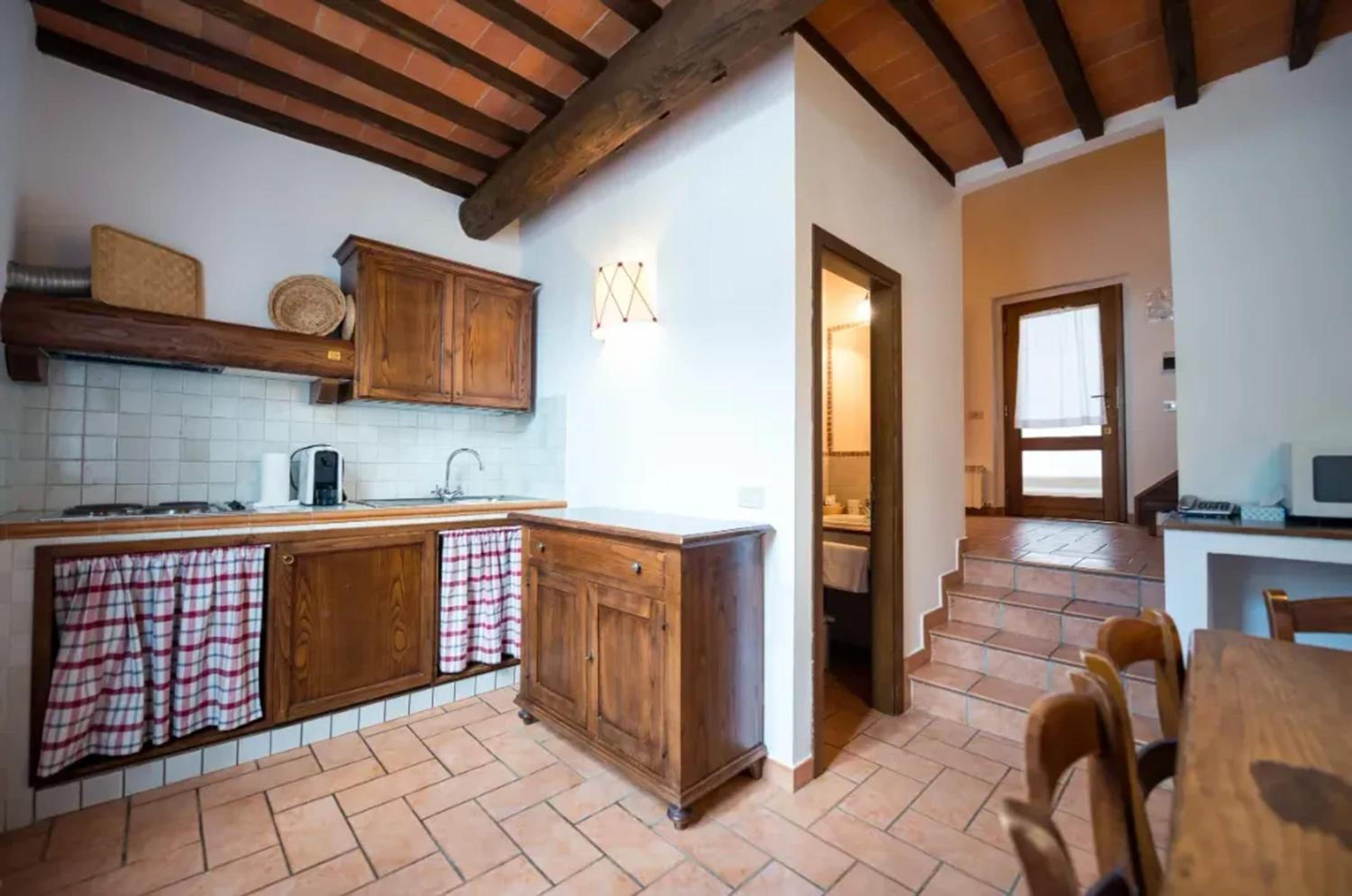Charming Studio with Shared Pool in Loro Ciuffenna view 4