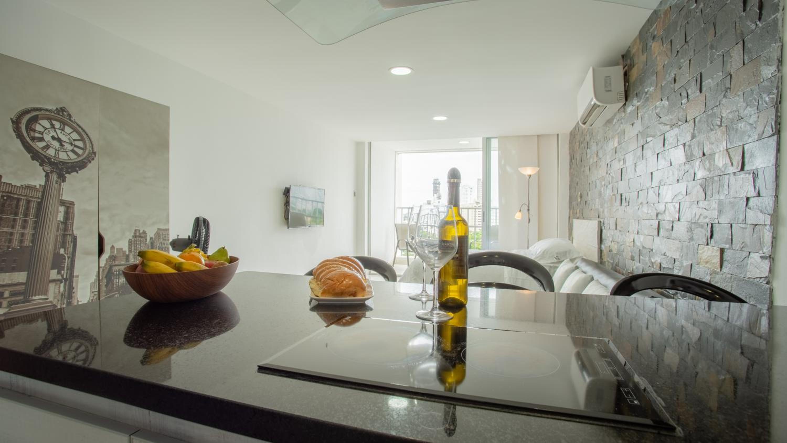 01 Apartamento en el Laguito con vista increíble