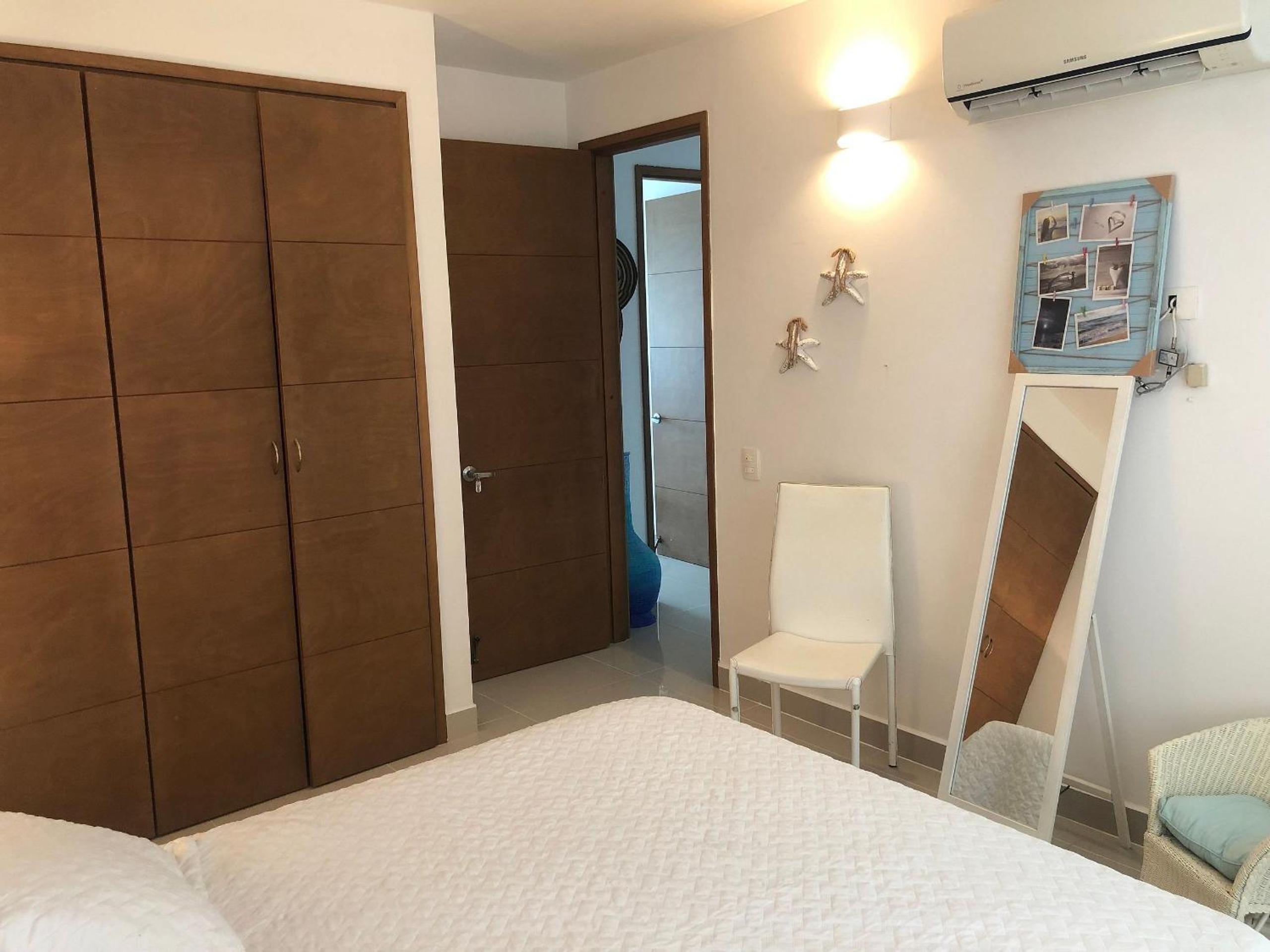 Amplios Aptos de Lujo Frente a la Playa a 5 Minutos del Centro y del Aeropuerto, en Edificio con Piscina, Jacuzzi, Sauna, Gimnasio, Turco y Seguridad las 2