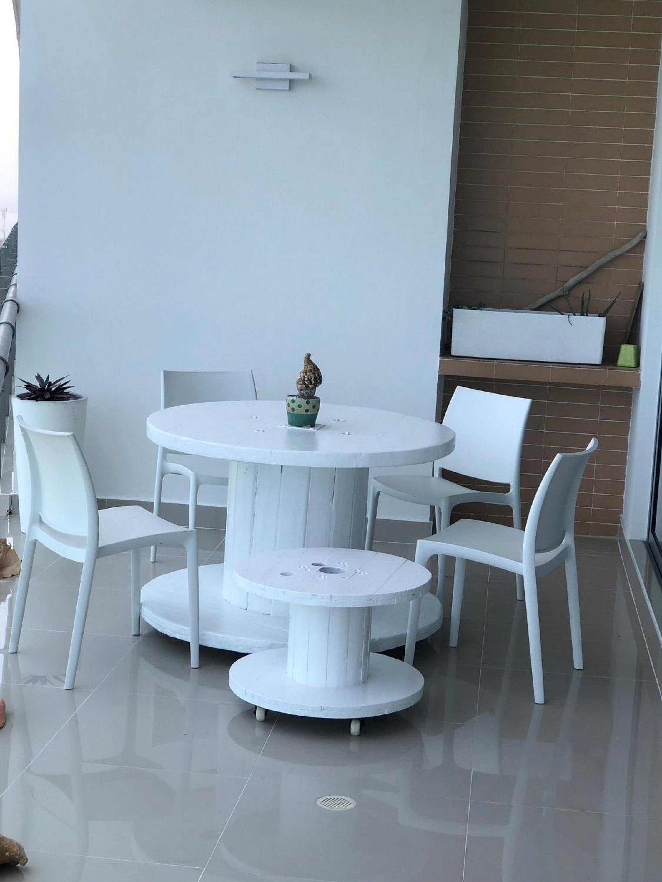 Amplios Aptos de Lujo Frente a la Playa a 5 Minutos del Centro y del Aeropuerto, en Edificio con Piscina, Jacuzzi, Sauna, Gimnasio, Turco y Seguridad las 2