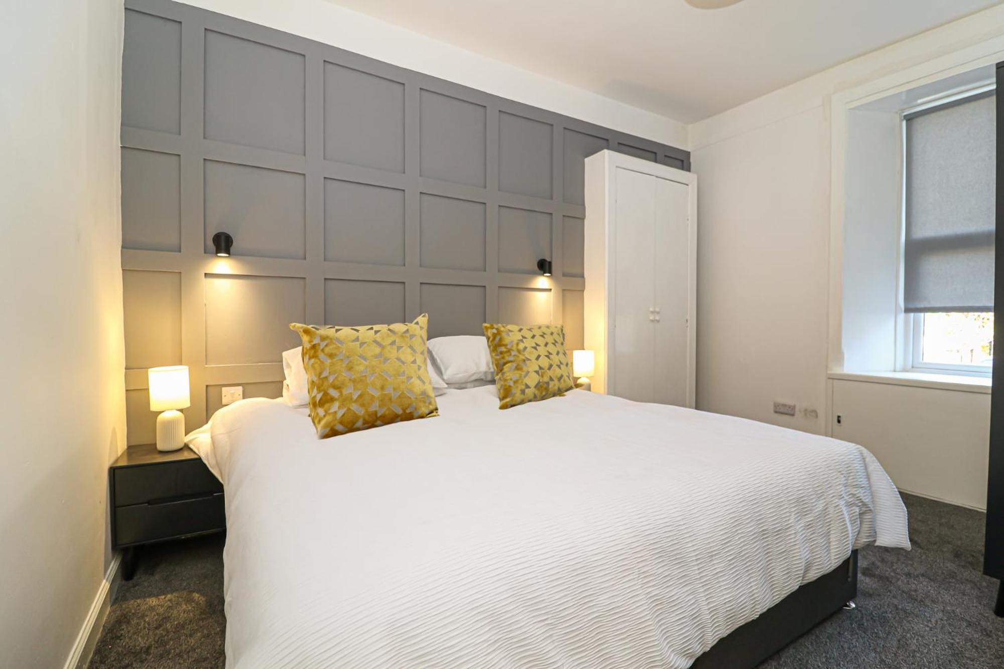 1-Bed Apartment with Sofa Bed in West Kilbride - Long Stays - Free Parking