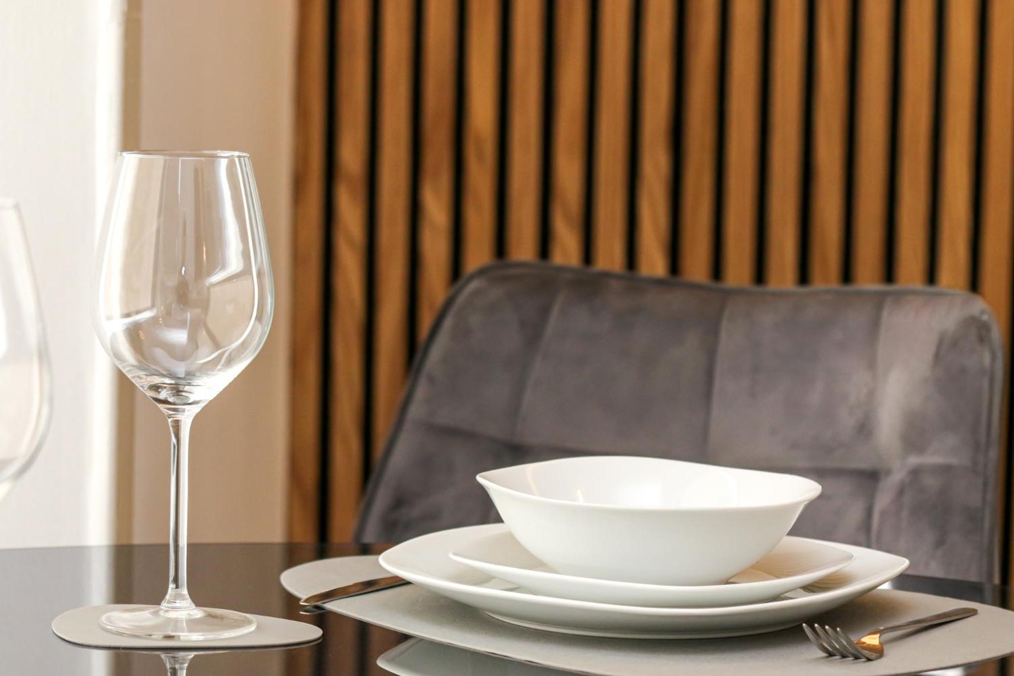 1-Bed Apartment with Sofa Bed in West Kilbride - Long Stays - Free Parking