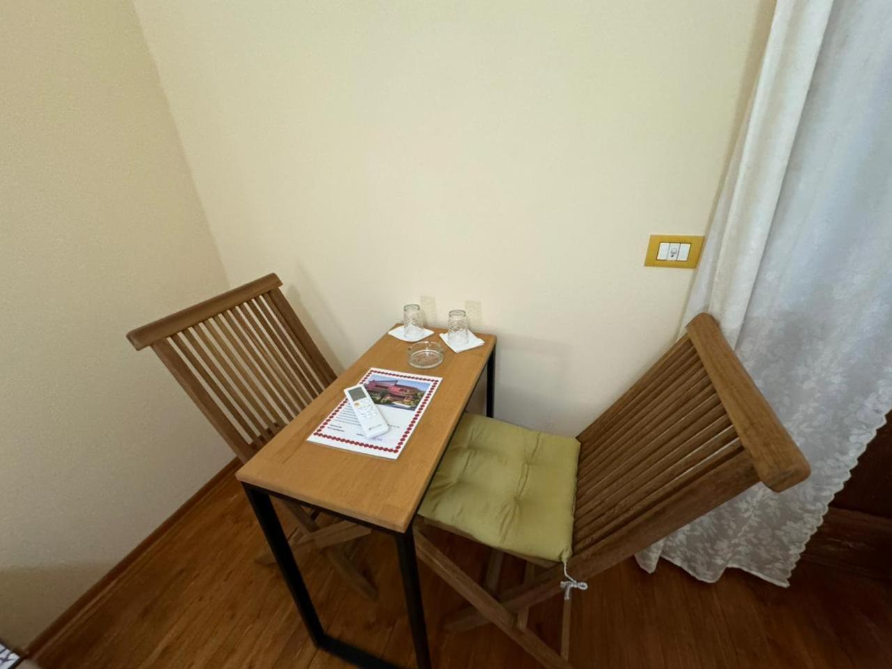 Guesthouse Ndroq