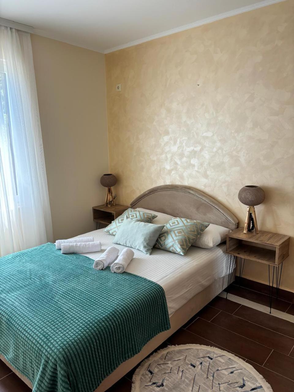 Dale apartment Becici- Paradiso
