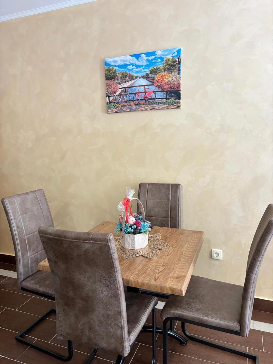 Dale apartment Becici- Paradiso