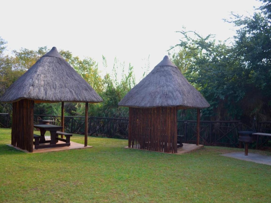 Thandabantu Game Lodge
