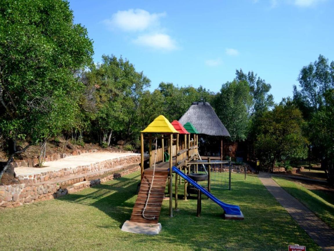 Thandabantu Game Lodge