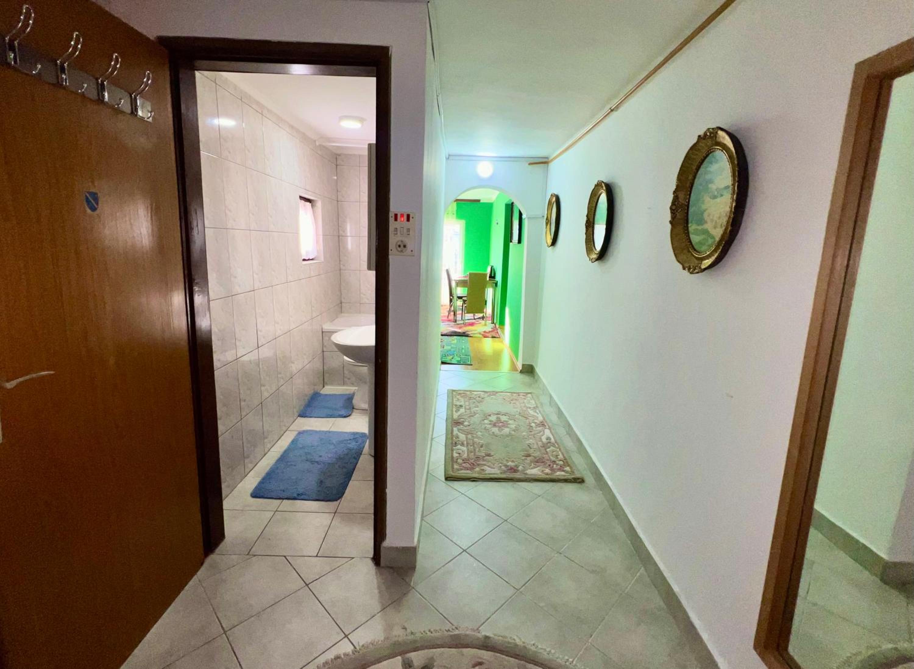 Twin Apartment with Balcony in OLD TOWN