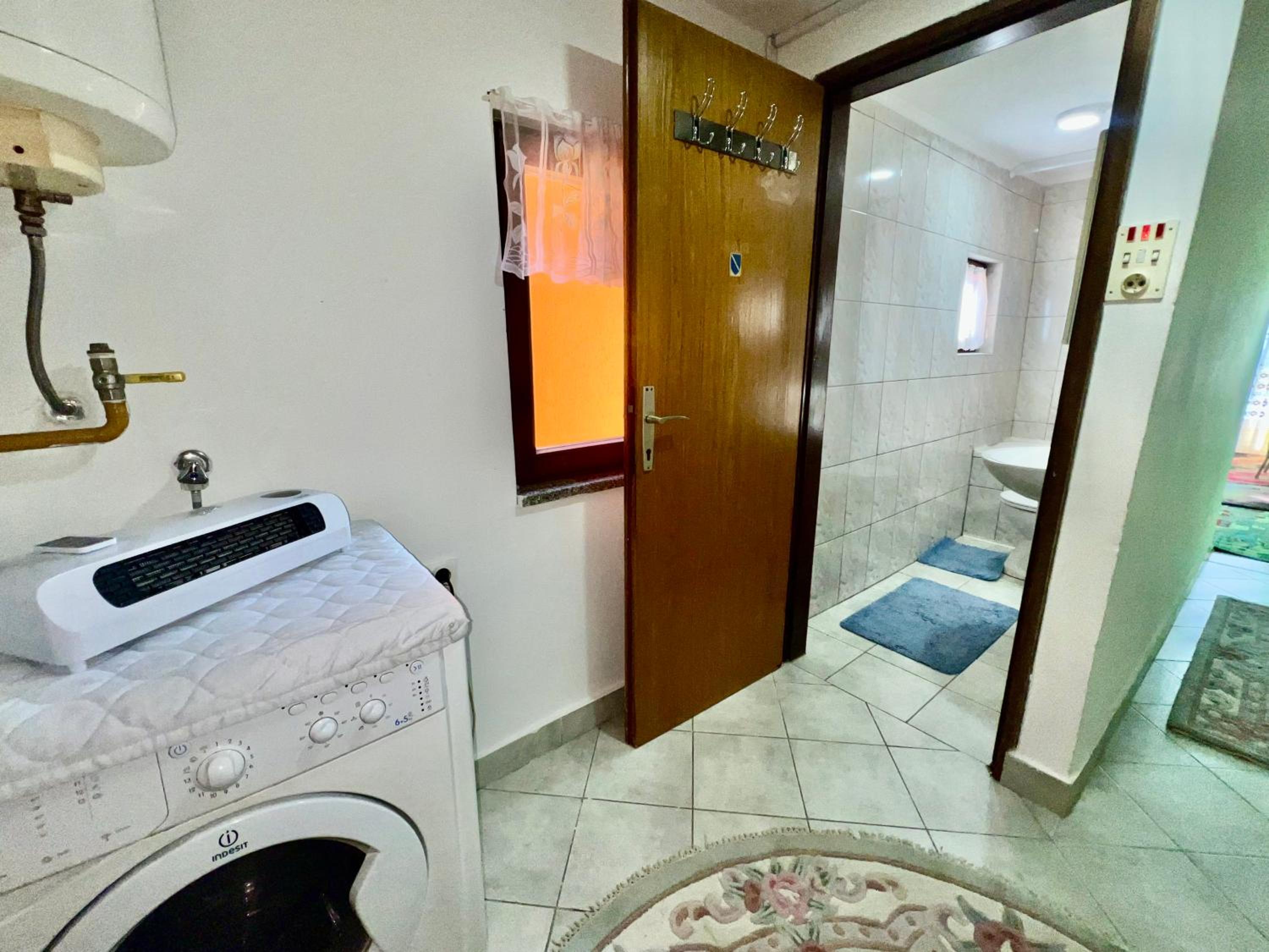 Twin Apartment with Balcony in OLD TOWN