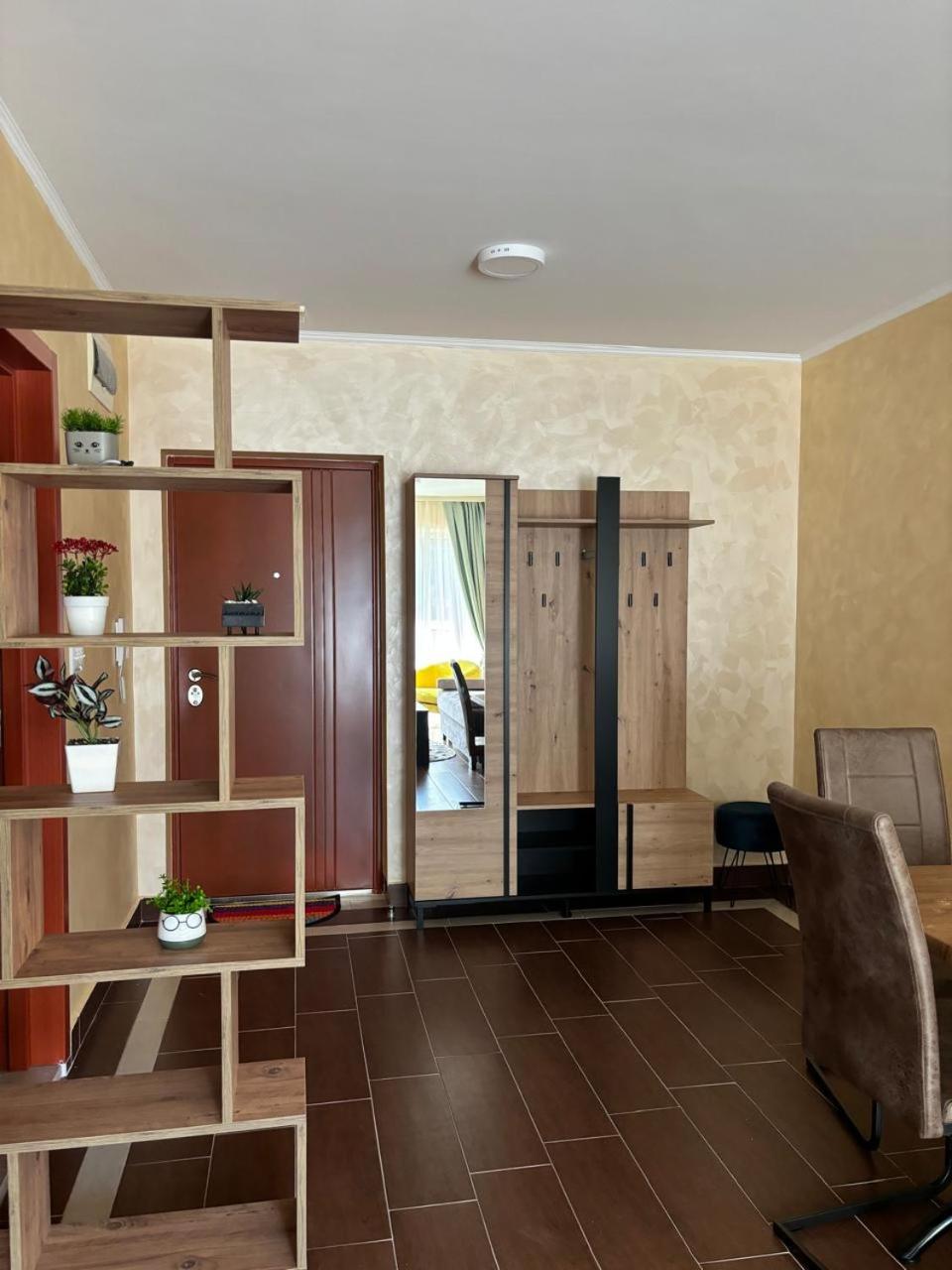 Dale apartment Becici- Paradiso