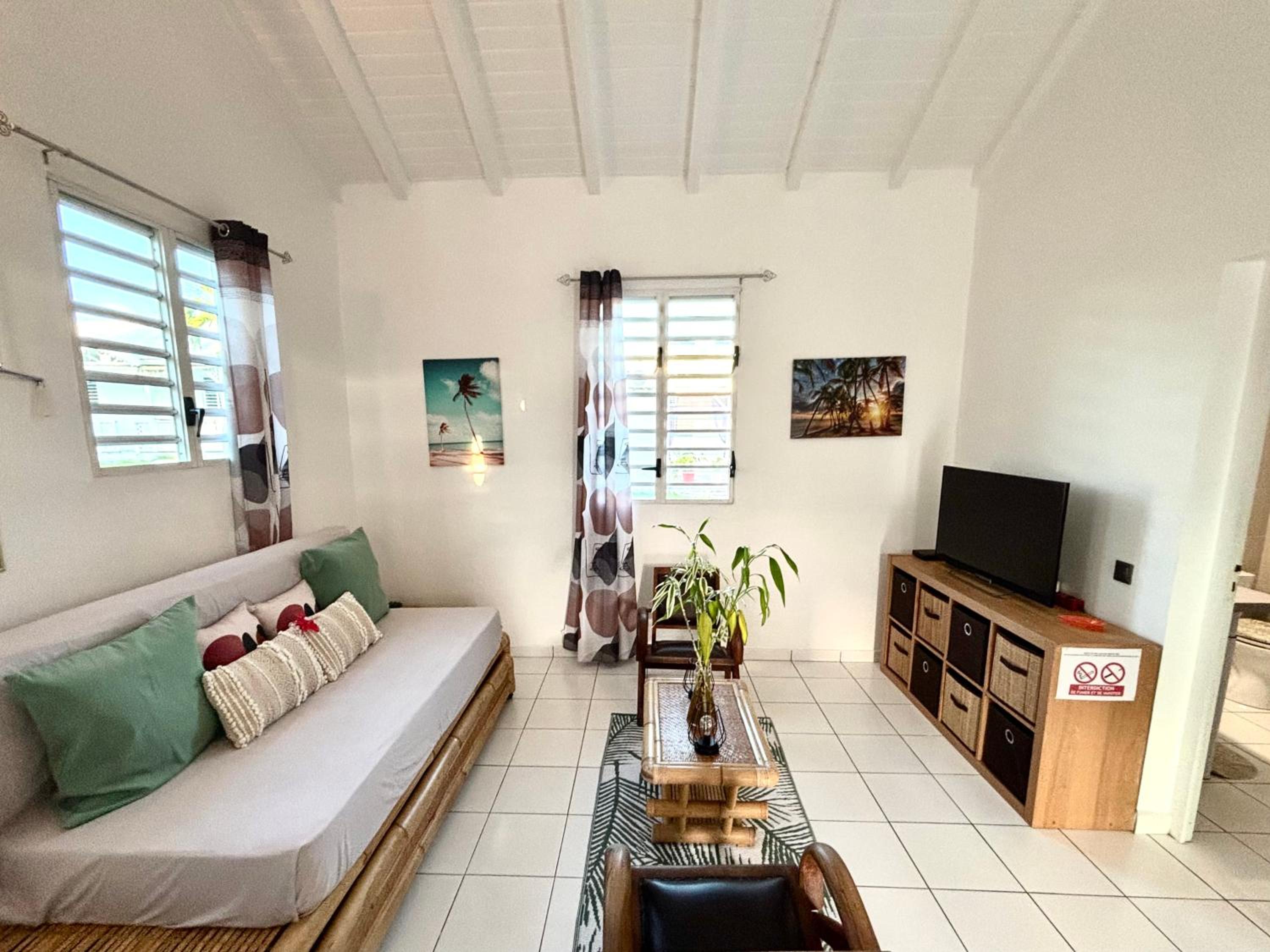 Le Gîte Ohana - Proches des plages et jardin privé view 2