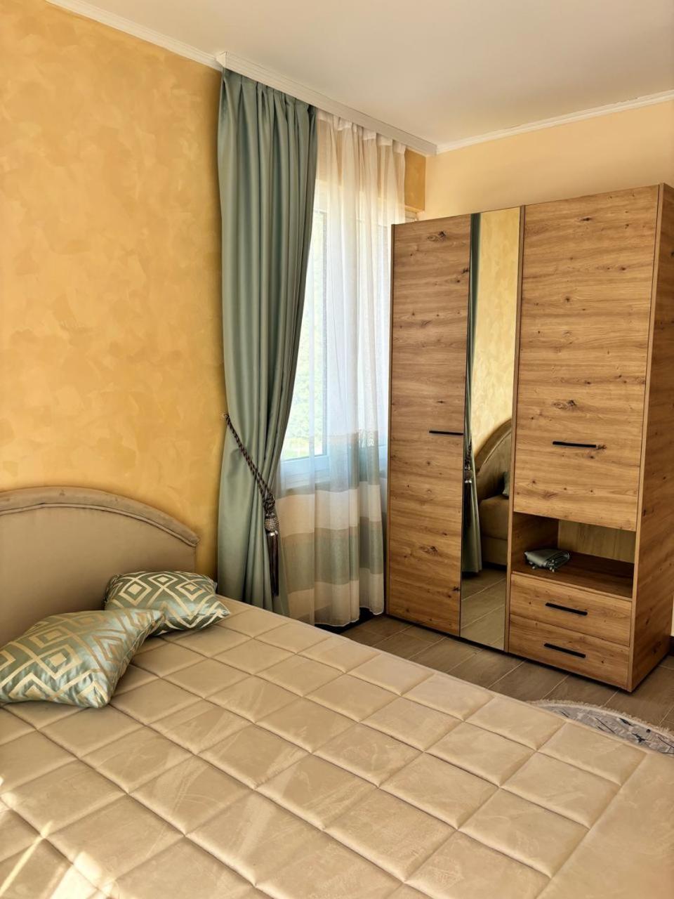 Dale apartment Becici- Paradiso