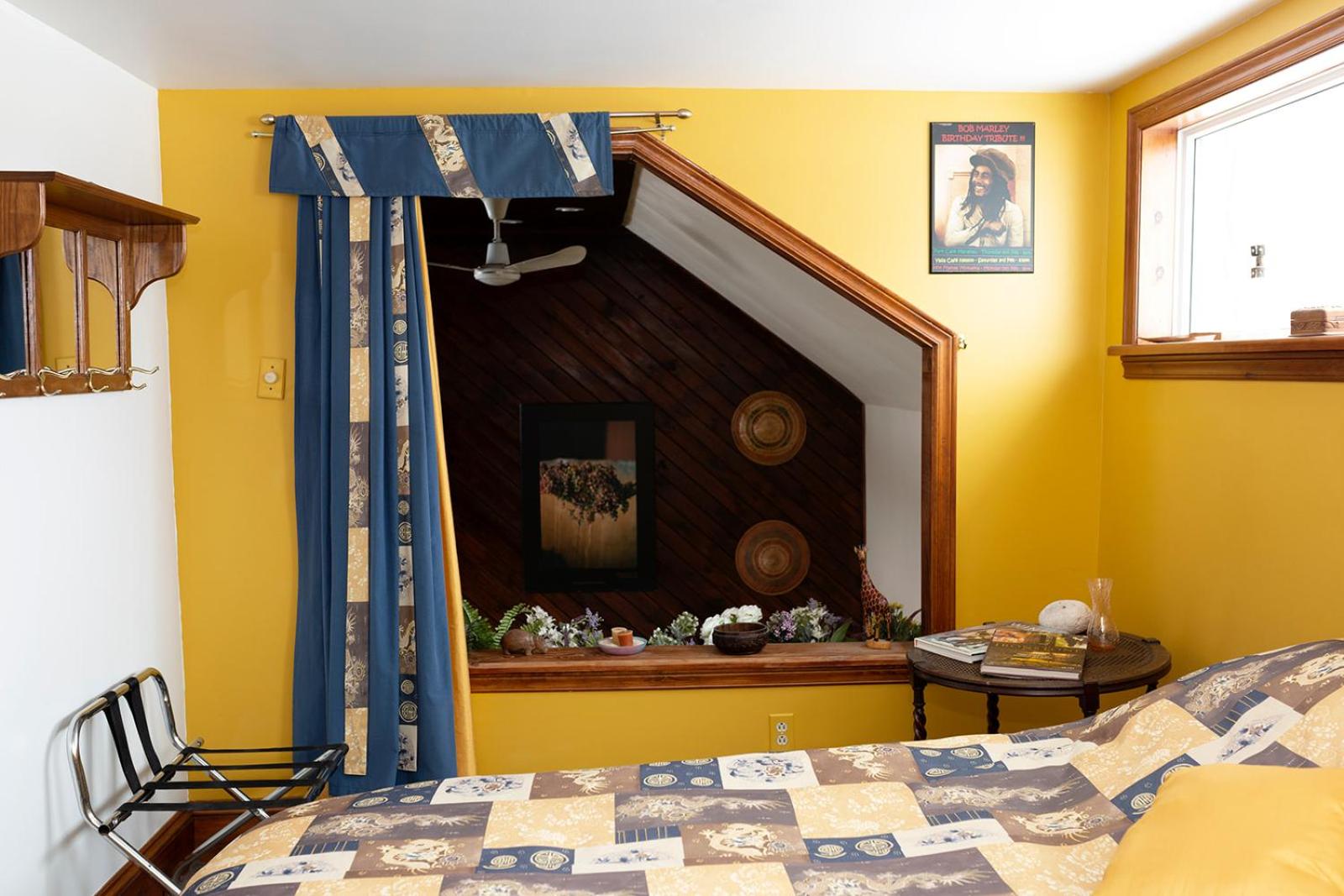 Rustic Farmhouse in Gaspereau Valley Wine Country!