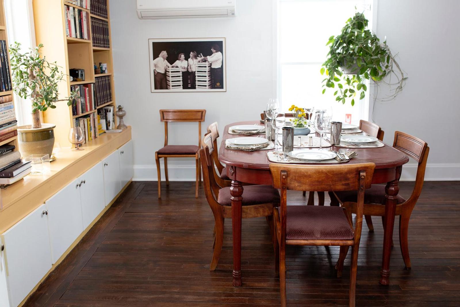 Rustic Farmhouse in Gaspereau Valley Wine Country!