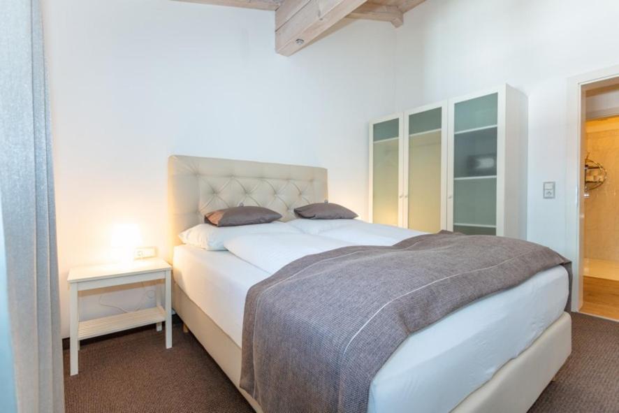 B living Apartments