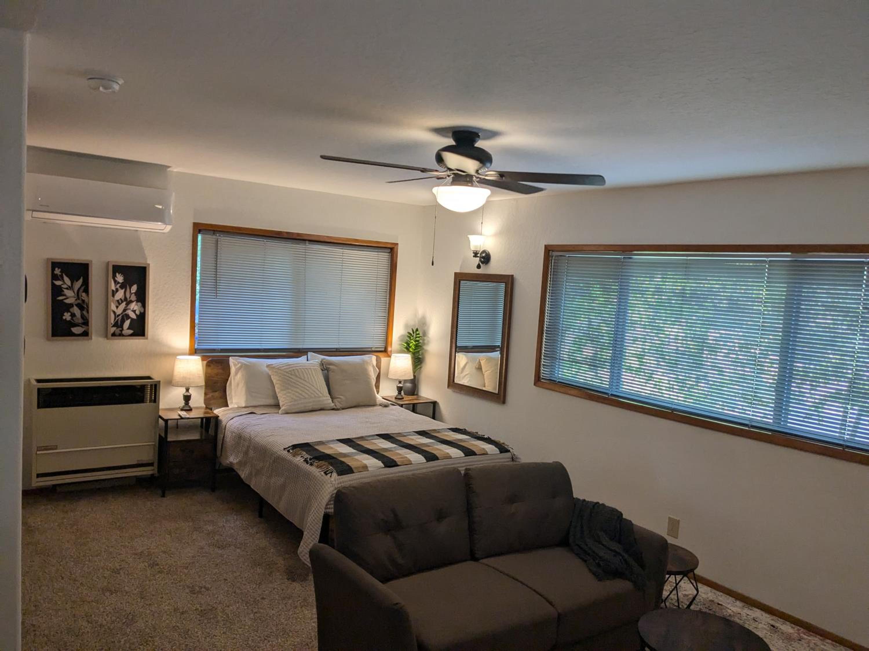 Bulldog Den view 3