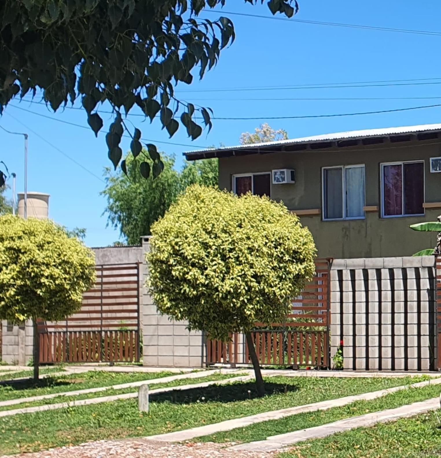 Duplex 2 hab. parrilla y cochera
