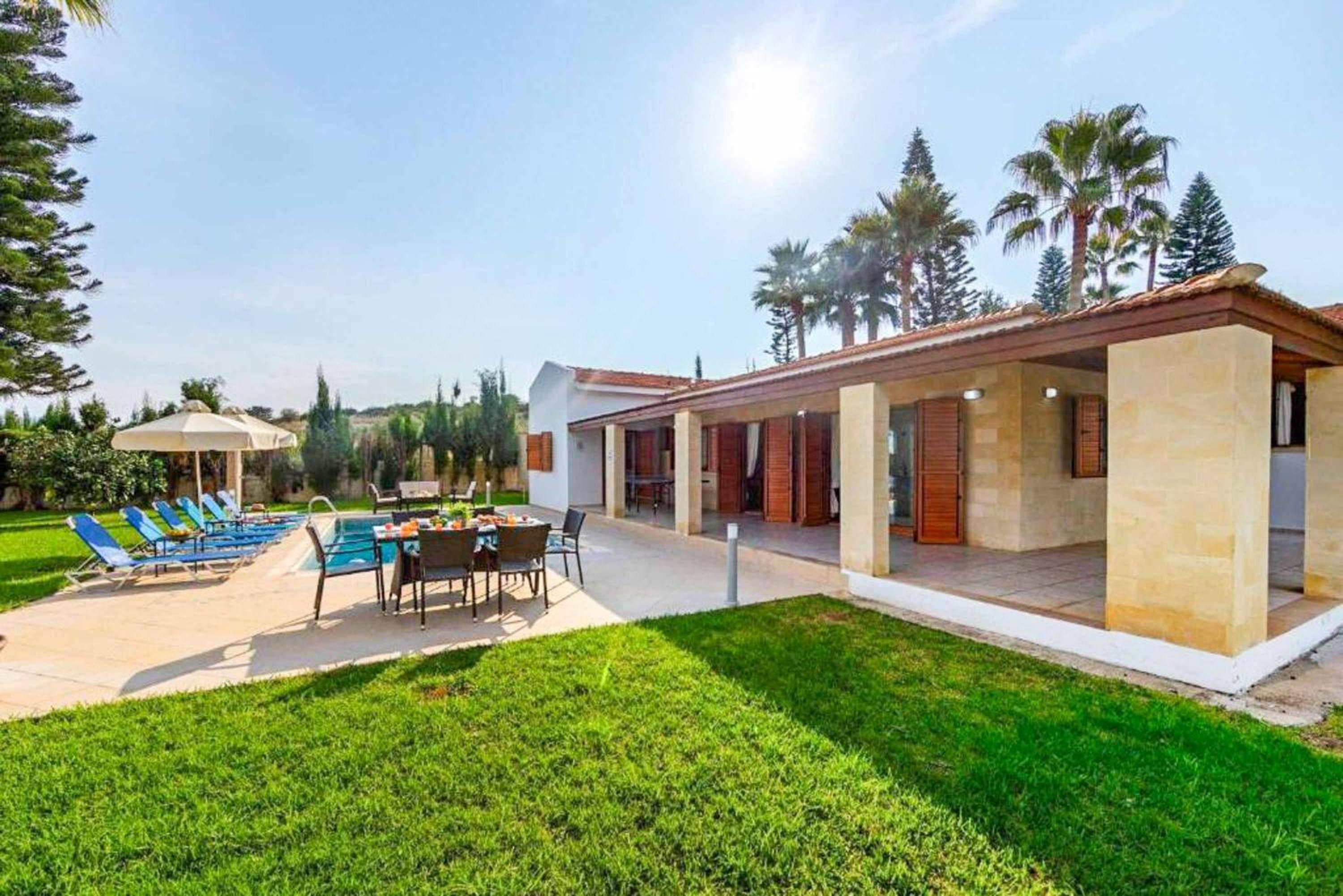 Villa Fostira