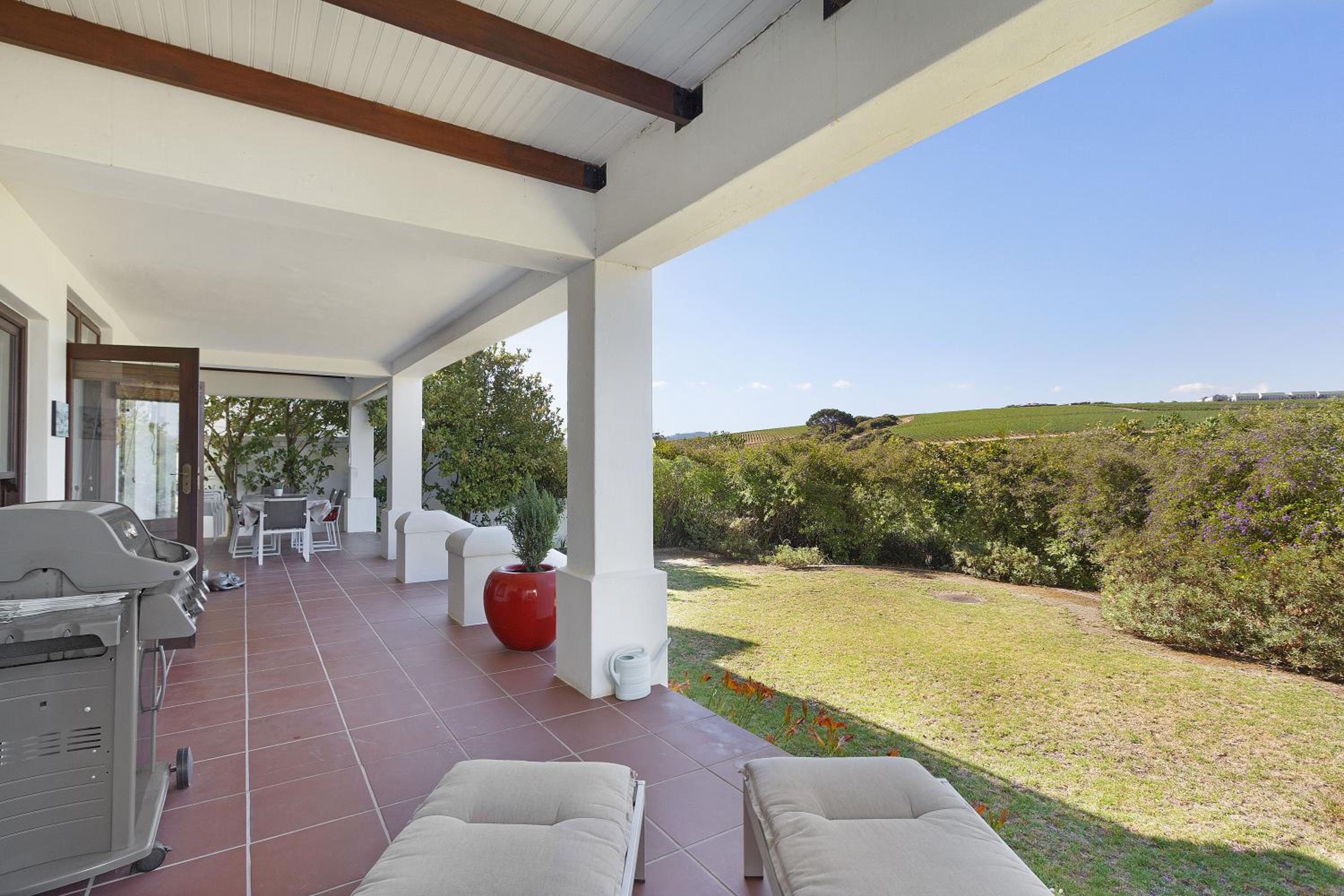 Winelands Golf Lodges 1 view 3
