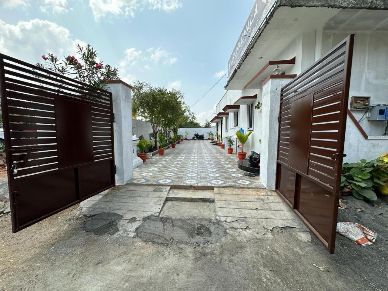 Tiru Arunachala Sashwin Guest House