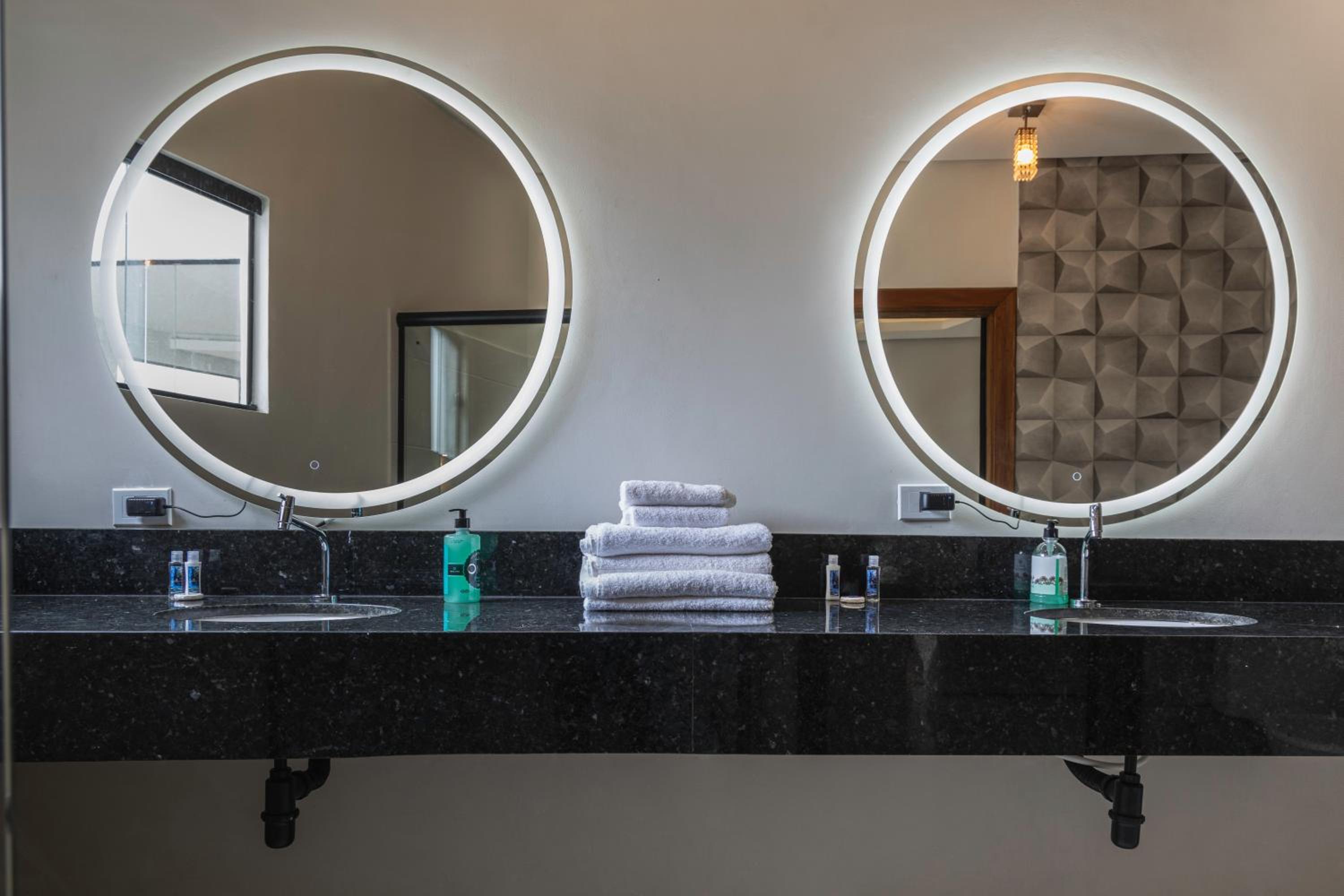 Diamantina Falls Boutique Hotel & Spa